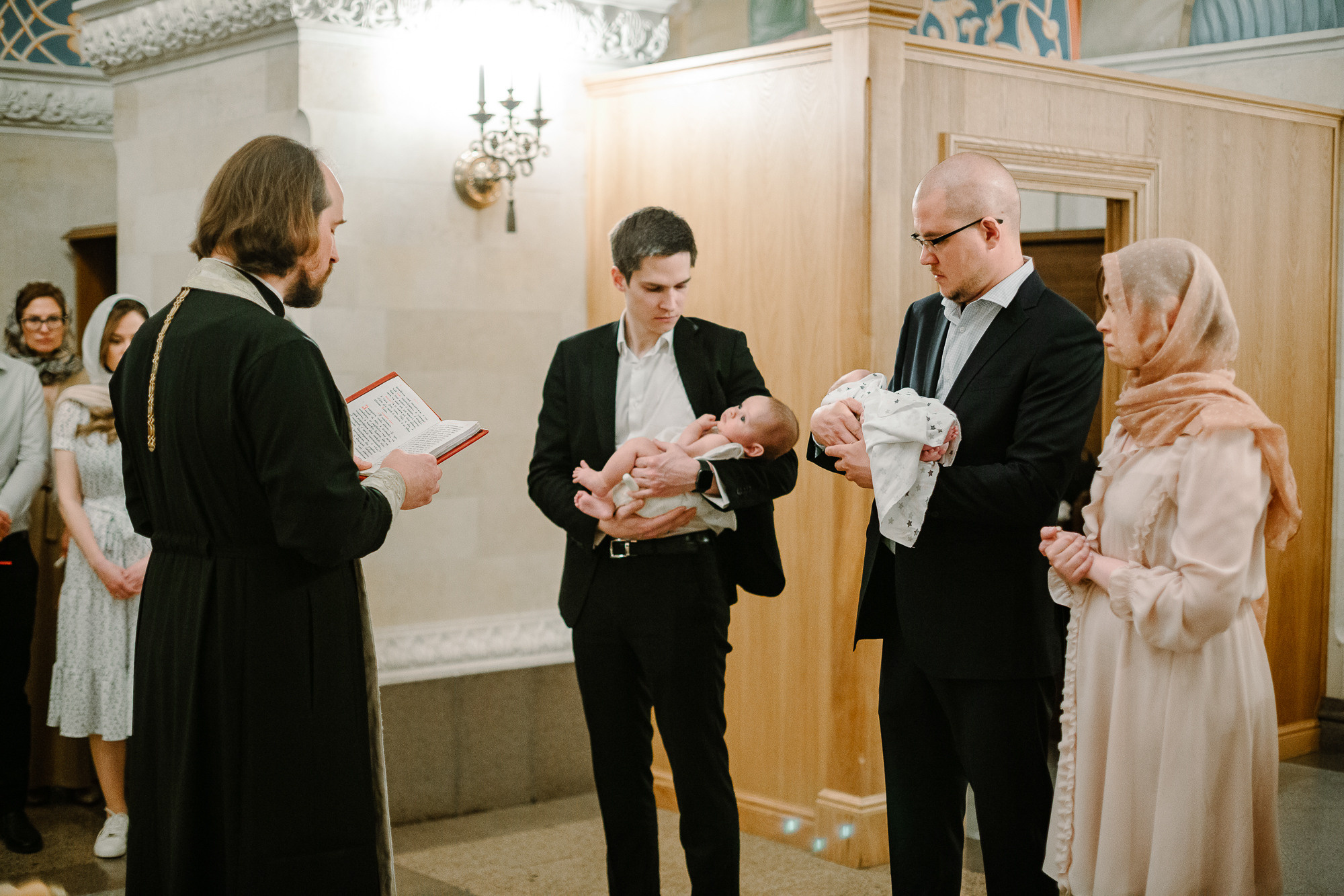 Съемка Крещения младенцев в Храме Христа Спасителя