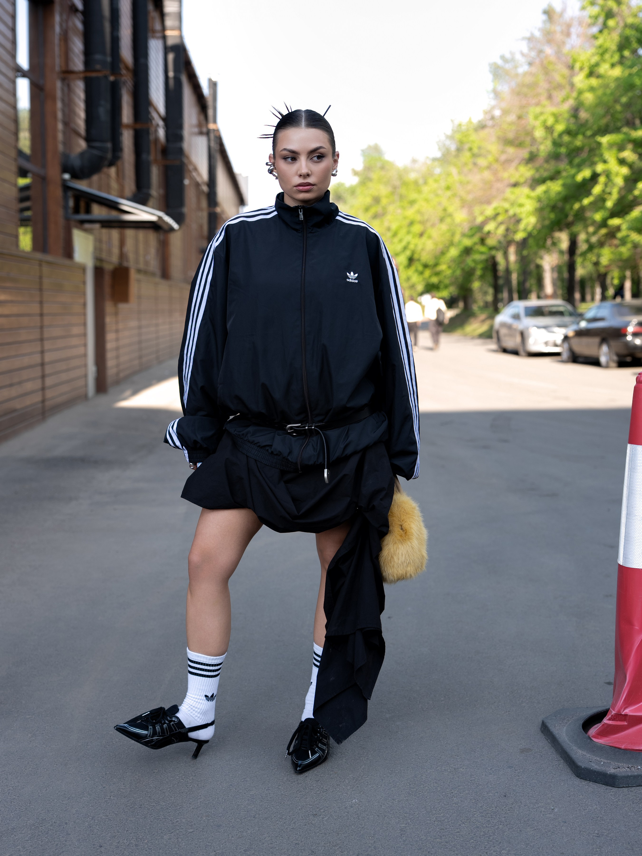 Visa Fashion Week Almaty Pre-Fall 2026 April StreetStyle Day 2. Сайт Алматинского НЮ АРТ, будуар и фэшн фотографа Дениса Карпенко