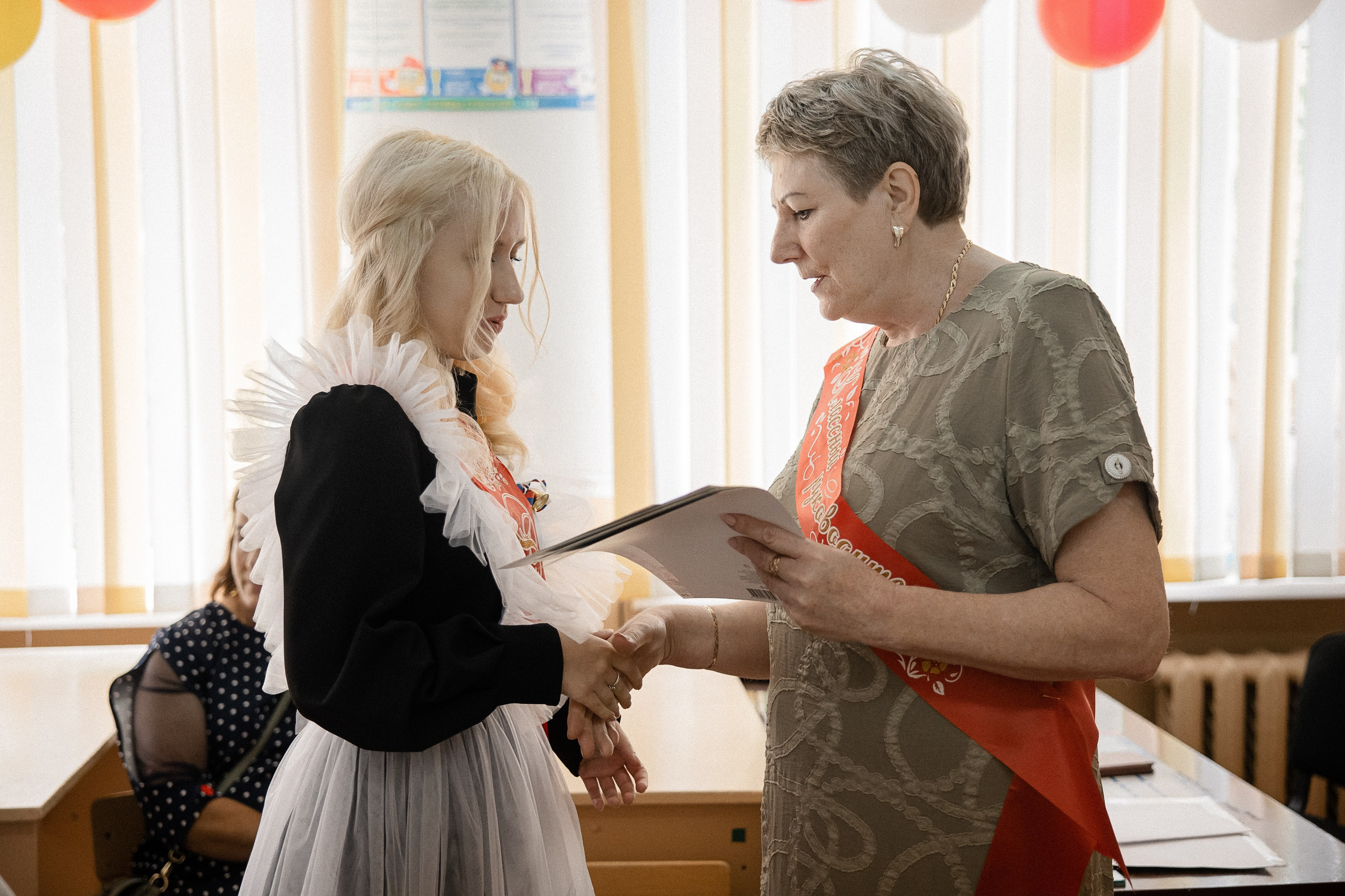 Последний звонок — линейка. Свадебный фотограф Роман Еремеев