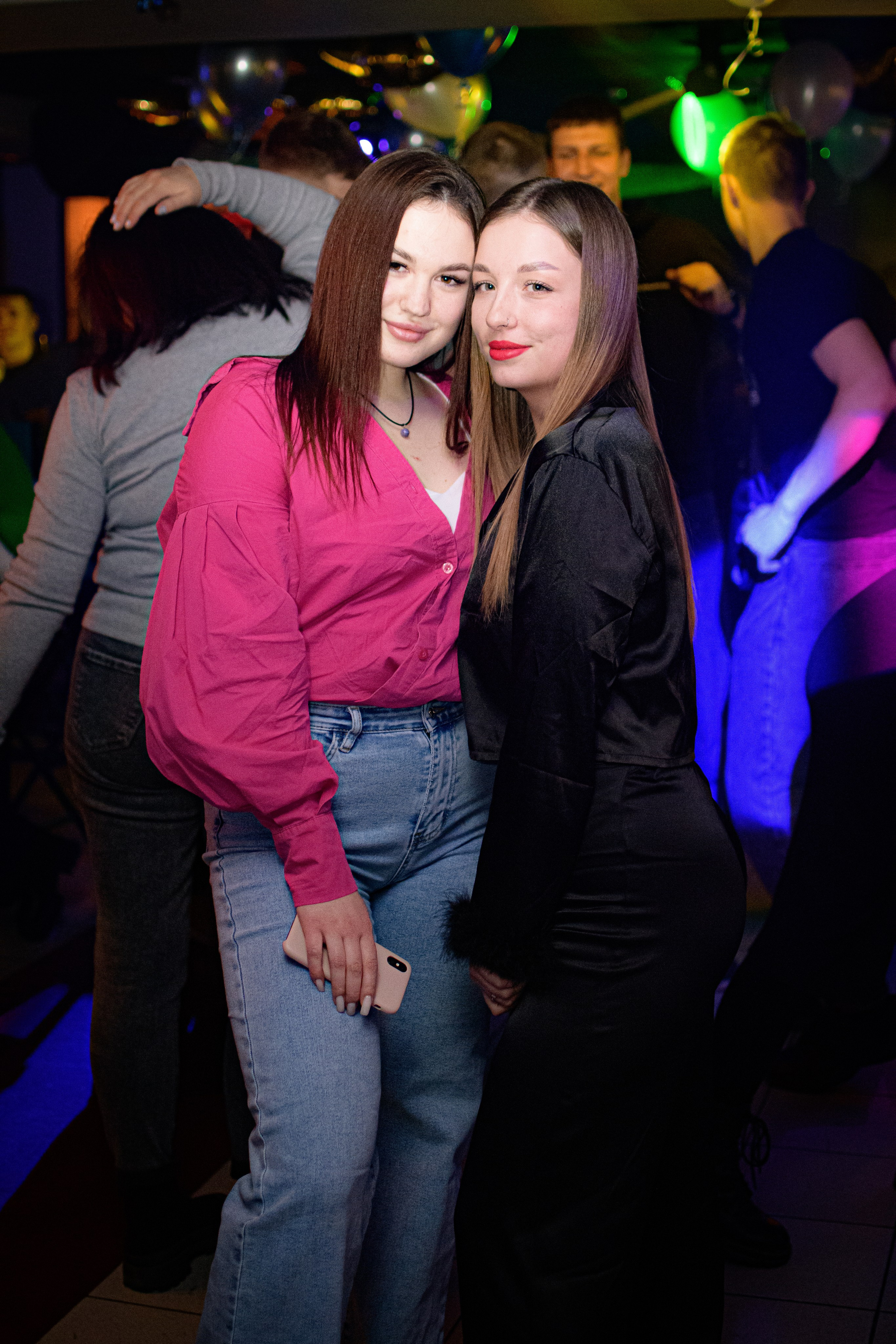 HOLLYWOOD / 6 YEARS. Photokarish