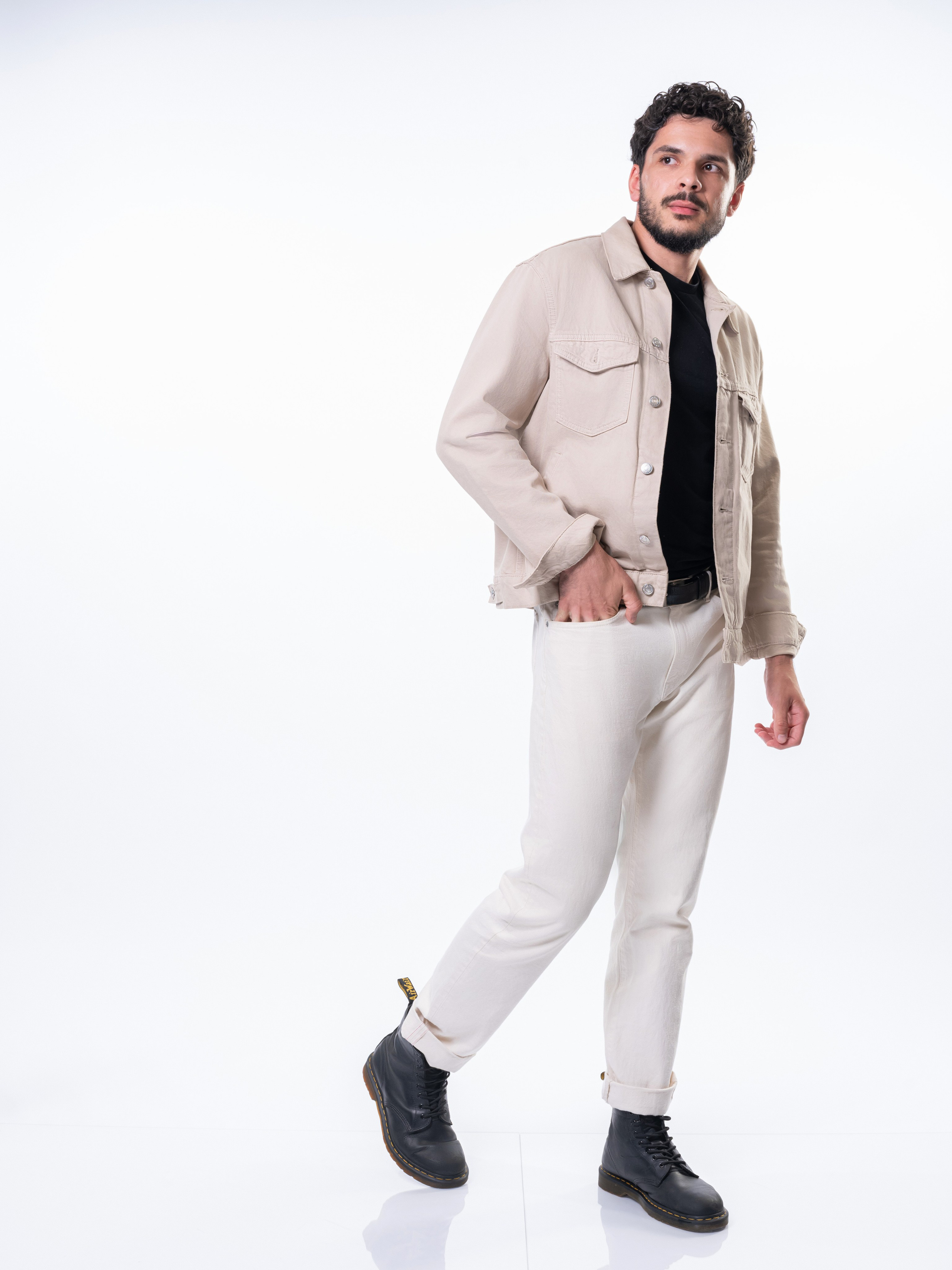 МОДЕЛЬ ДЕНИС. Студия рекламной и предметной съемки товаров WELKO Studio