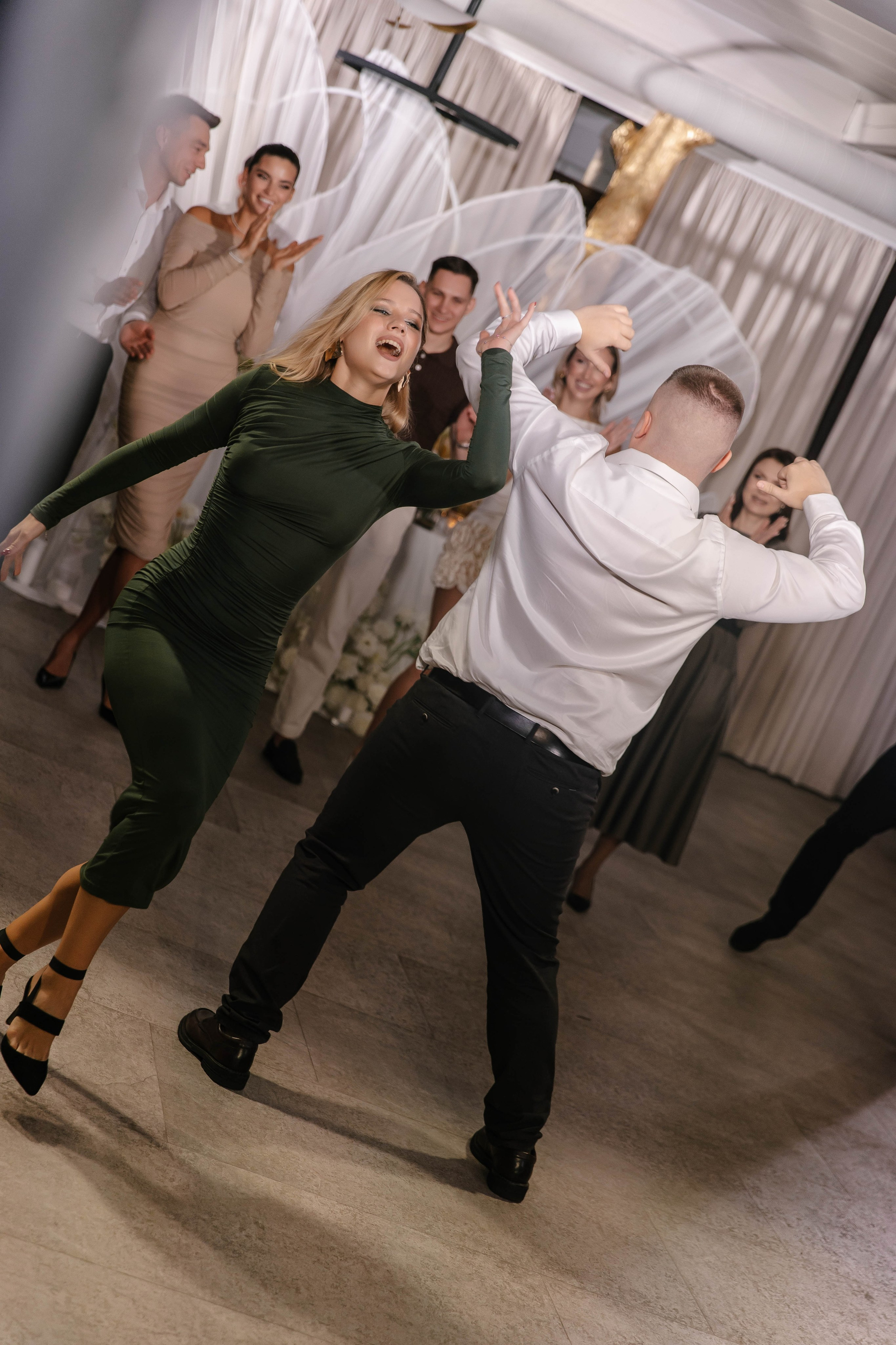 Алла и Максим. Свадебный фотограф Владлена Зарецкая