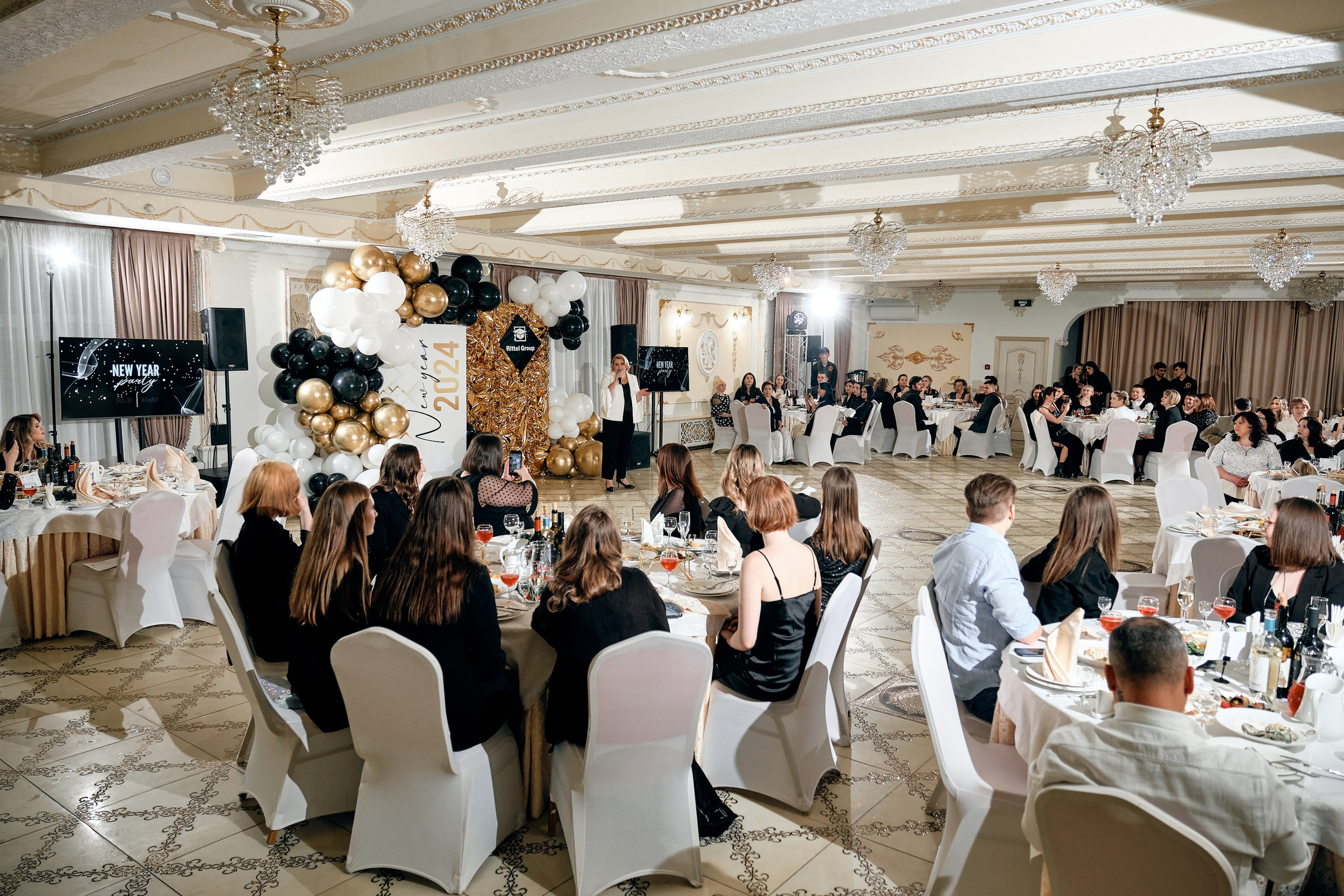 NEW YEAR PARTY для группы компаний RittelScool. Event агентство PAPRIKA в Екатеринбурге