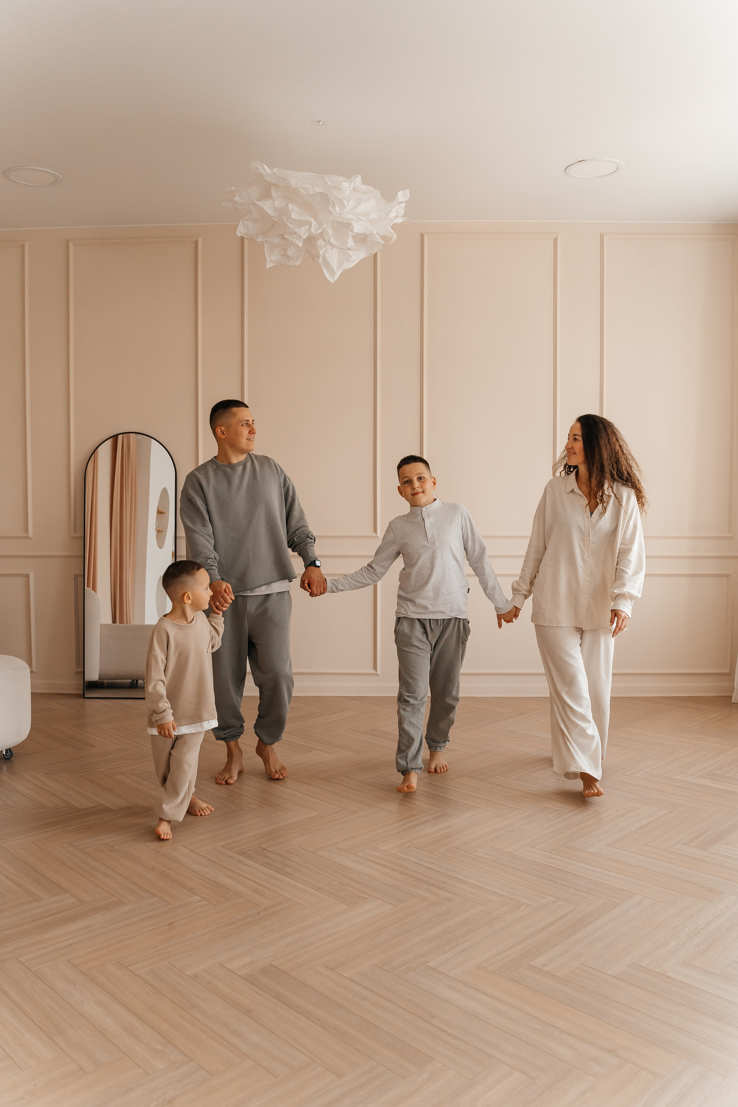 Илья, Вера, Сёма и Дима. Волик Мария