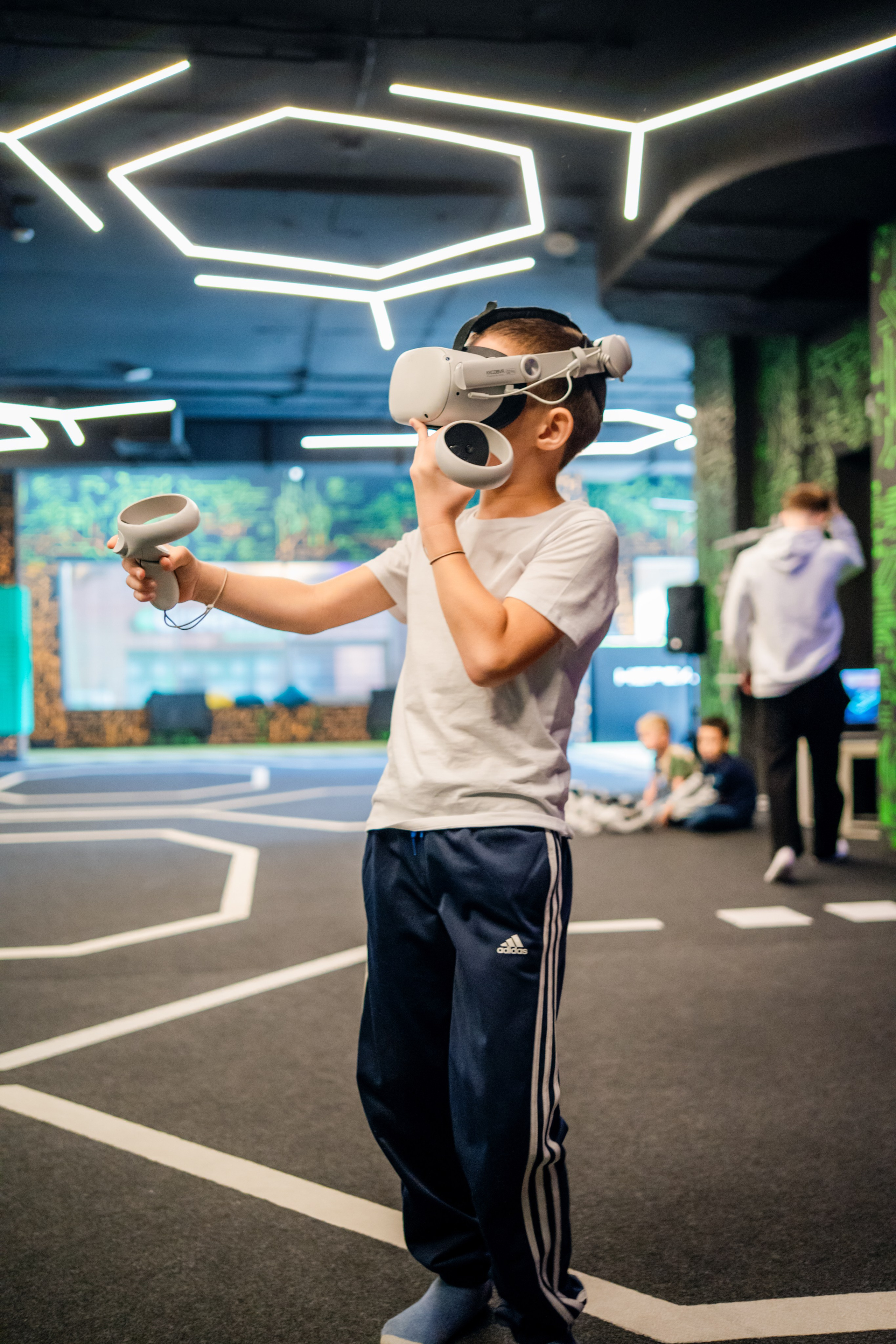 VR (September-October 2024). Felixtones