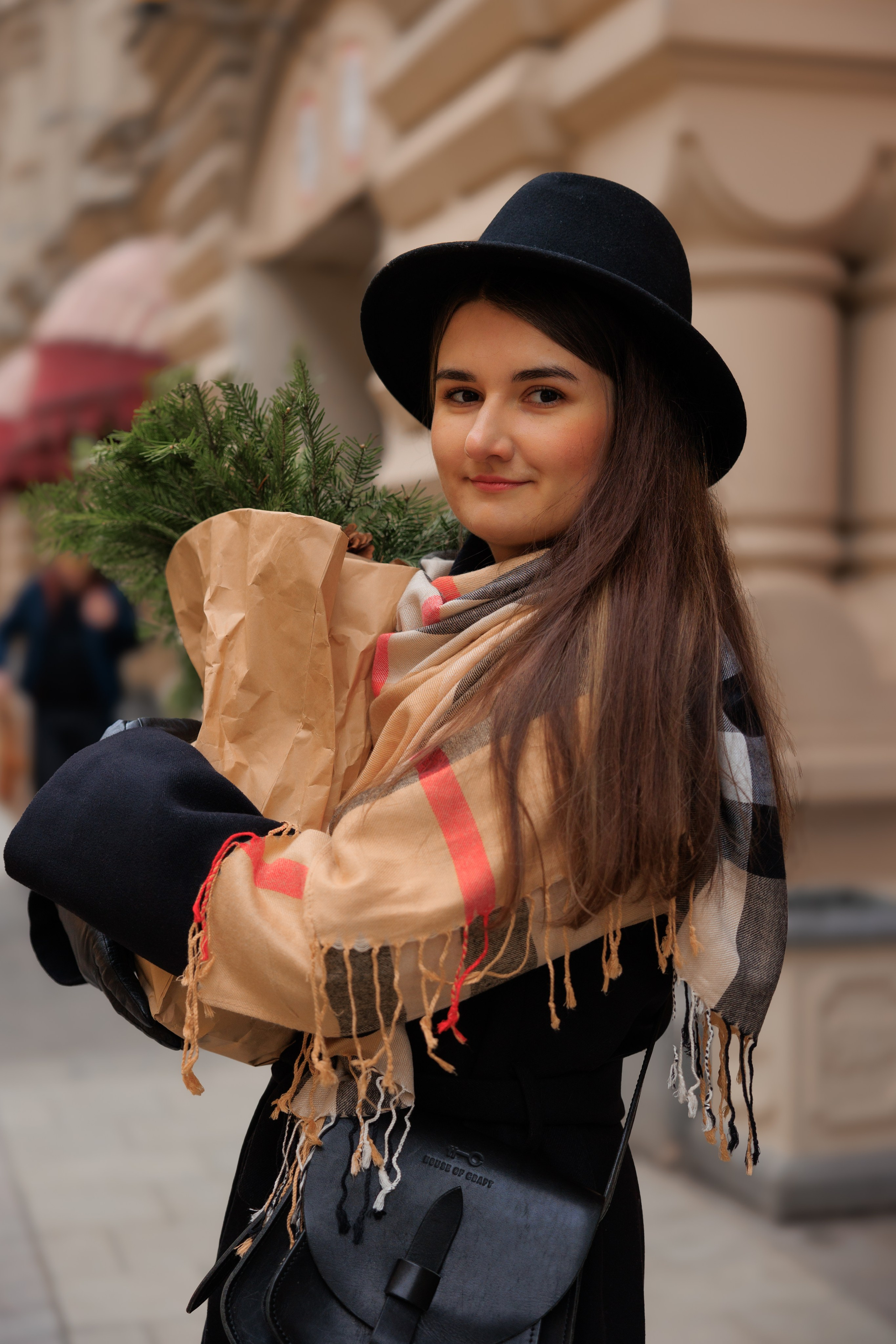 ДАША. Я фотограф из Москвы к Вашим услугам