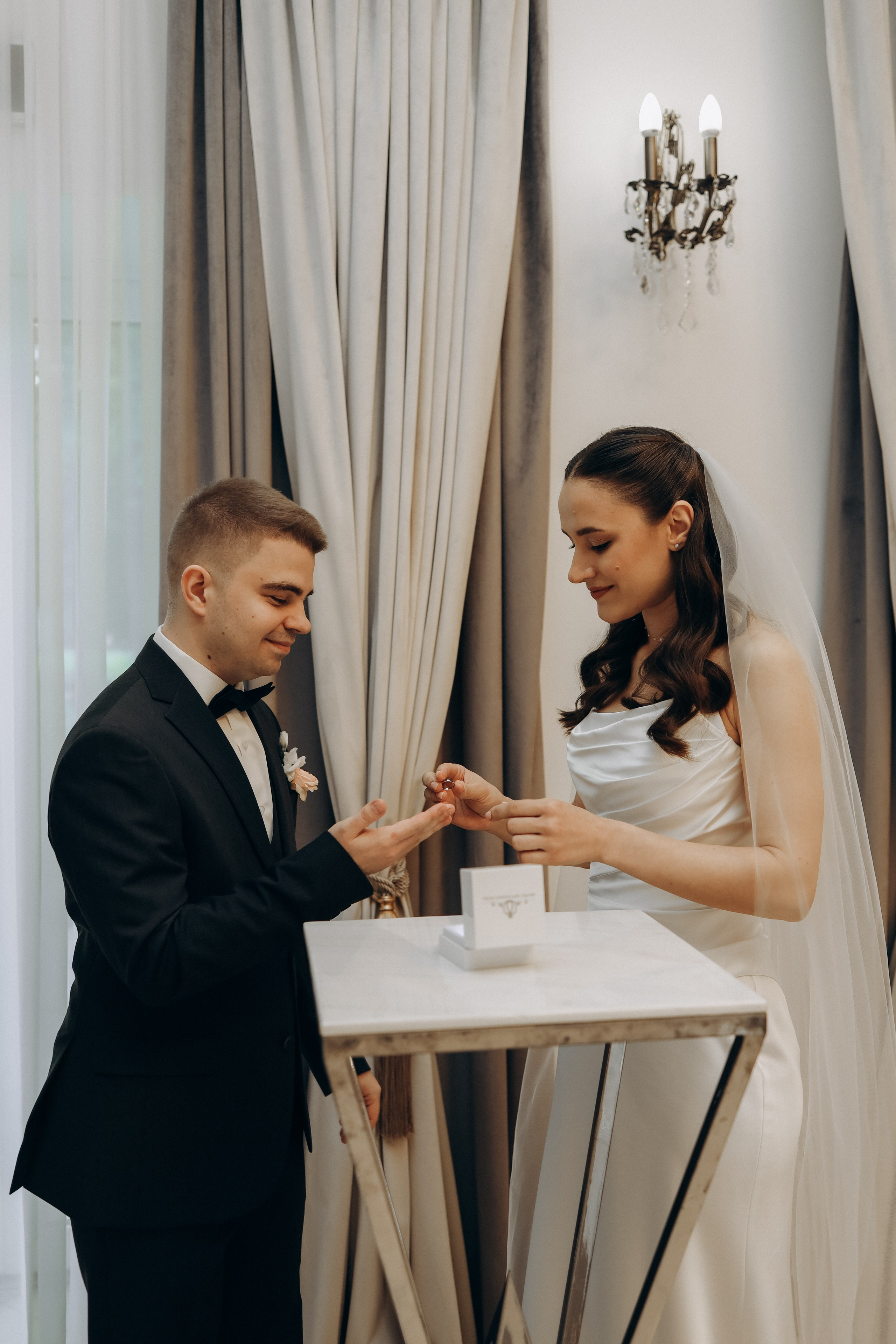 К&П. ЗАГС ВДНХ + прогулка. Диана Чечель. Свадебный и семейный фотограф в Москве