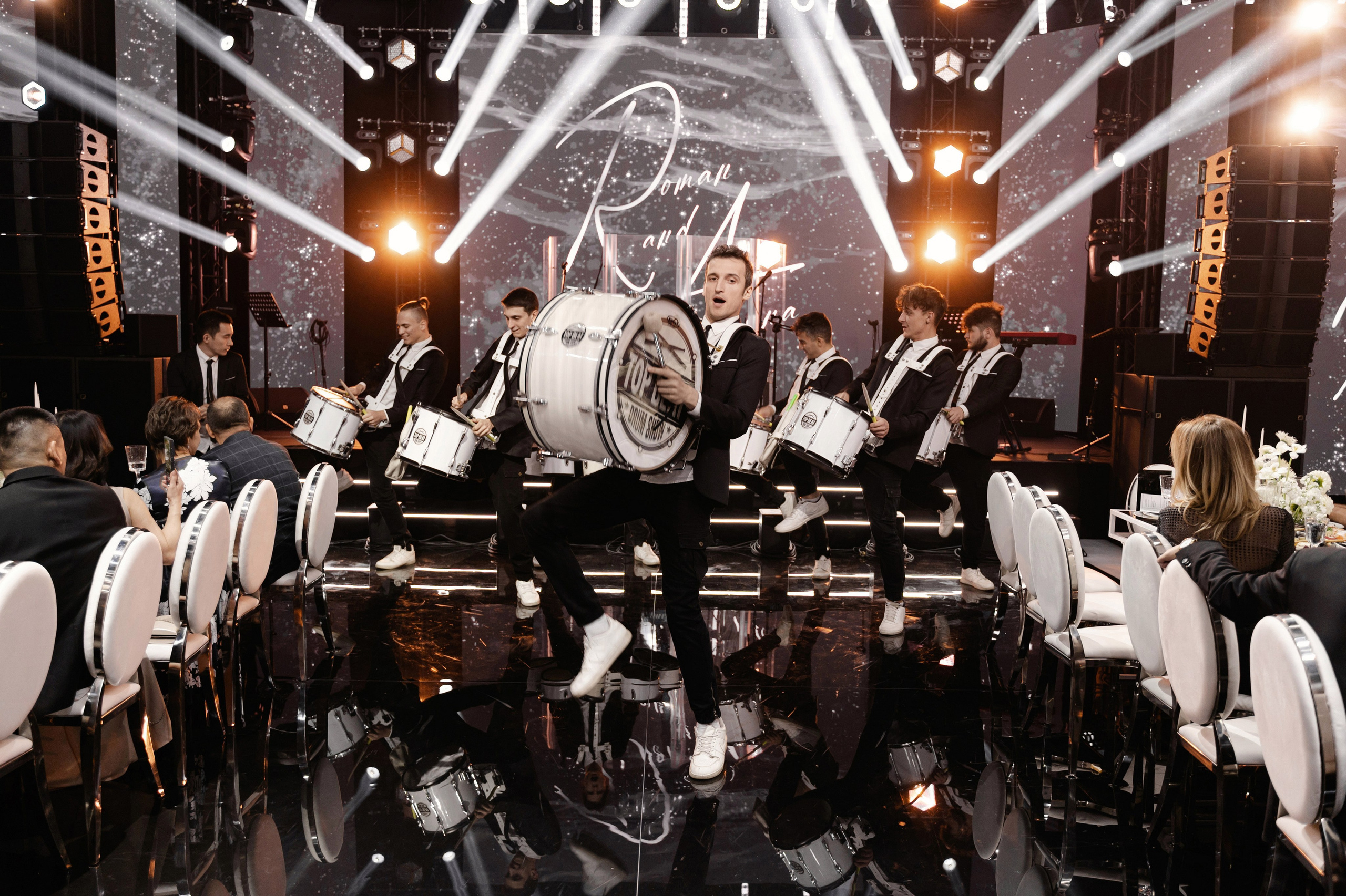 Свадебный день Романа и Анны в комплексе Пересвет Арена. Свадебный фотограф в Ростове Максимов Максим