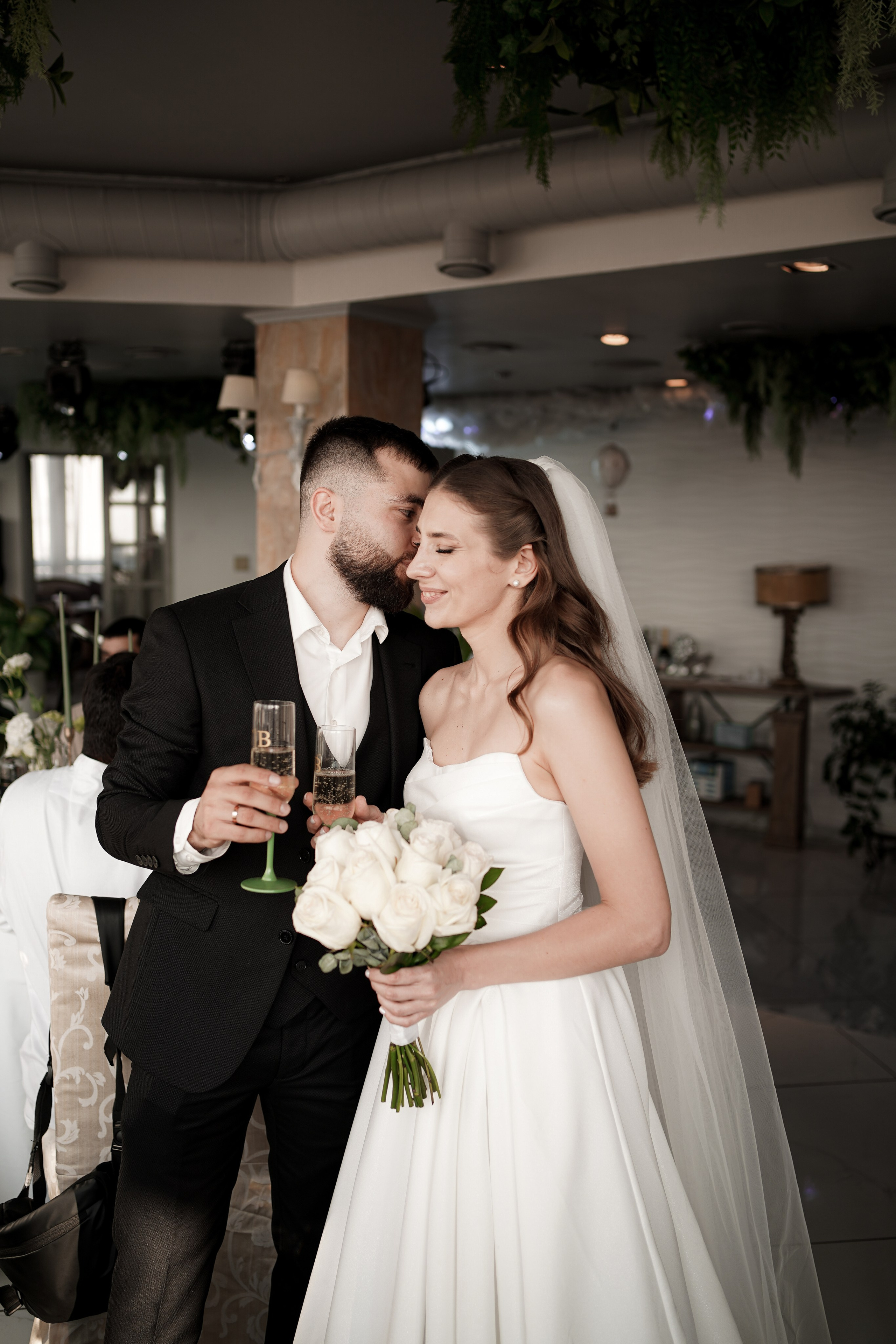 Банкет в ресторане «Европа». Свадебный фотограф в Ростове-на-Дону. Таинство Крещения и Венчания, семейные фотосессии. Алёна Чёботова