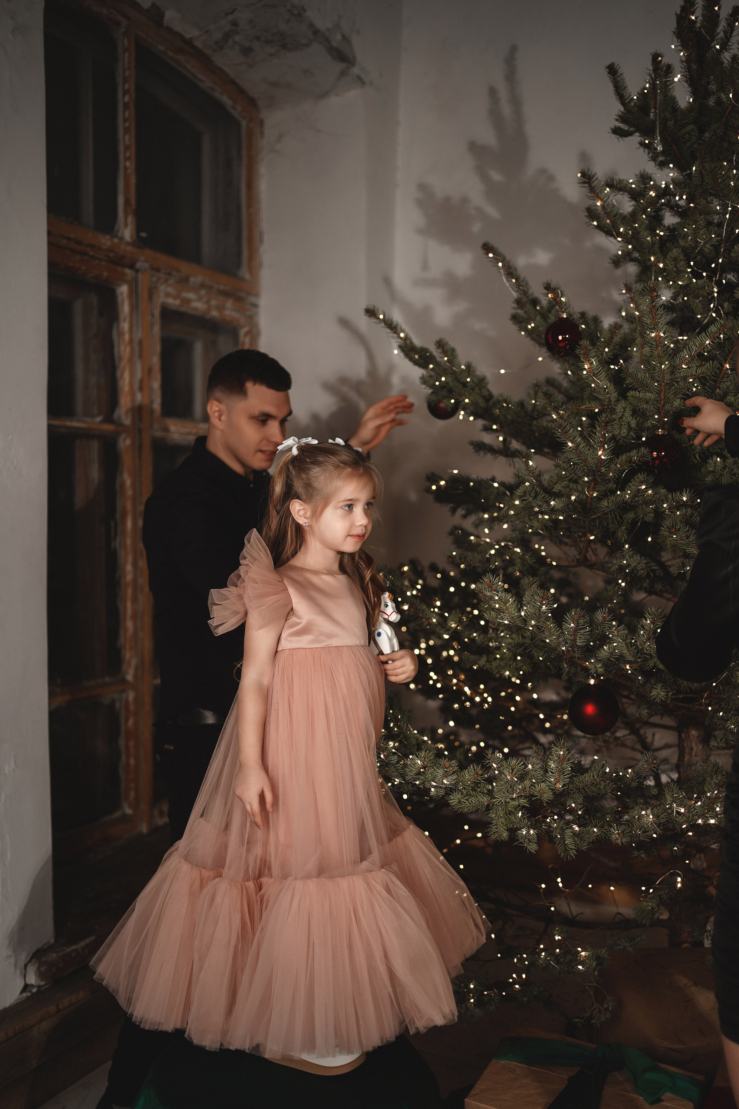 Семейная фотосессия в фотостудии MOX. Фотограф Ростов-на-Дону. Свадебный фотограф в Ростове-на-Дону. Таинство Крещения и Венчания, семейные фотосессии. Алёна Чёботова