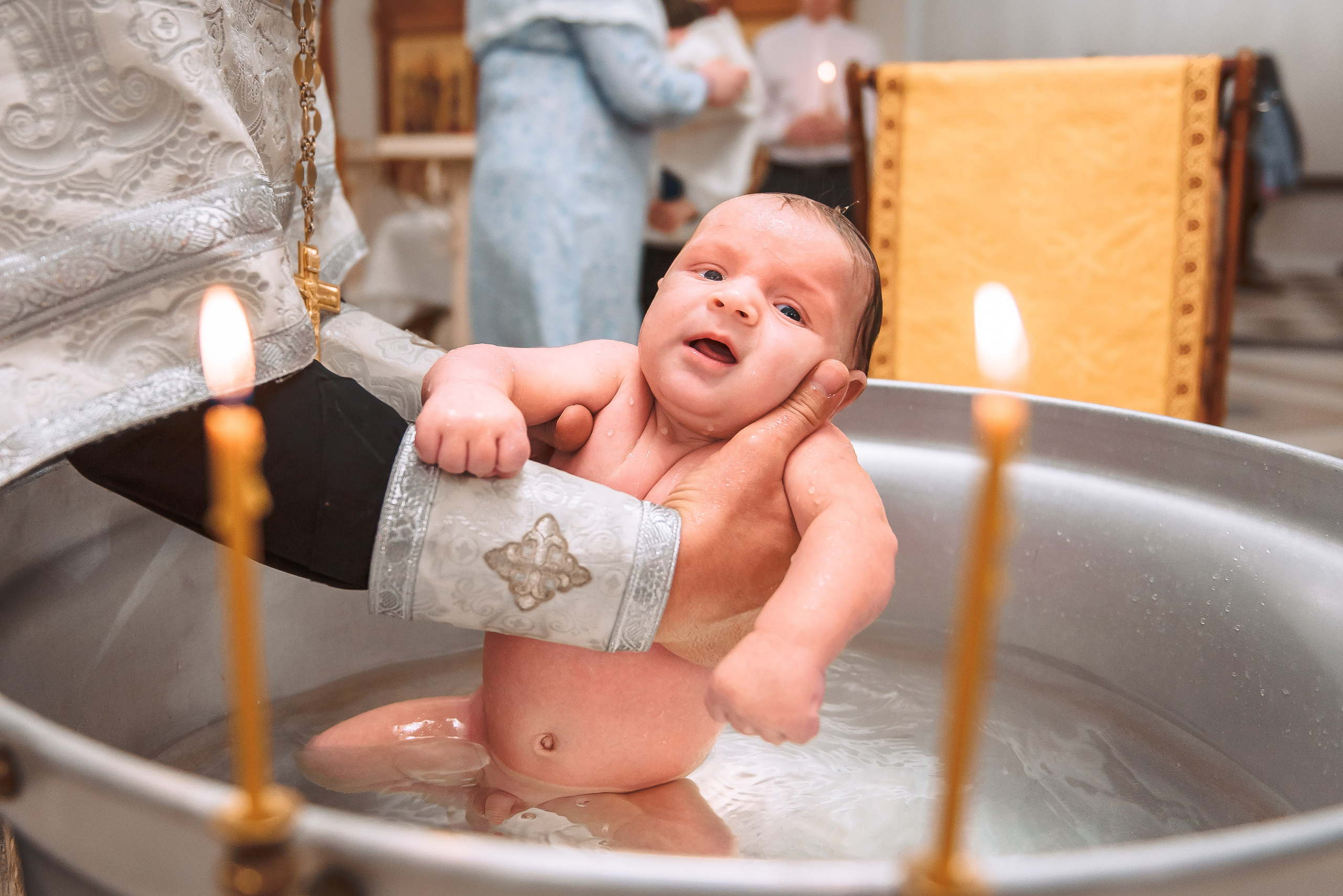 Крещение в Храме иконы Божией Матери Неупиваемая Чаша. Свадебный и семейный фотограф в Москве Юлия Винник