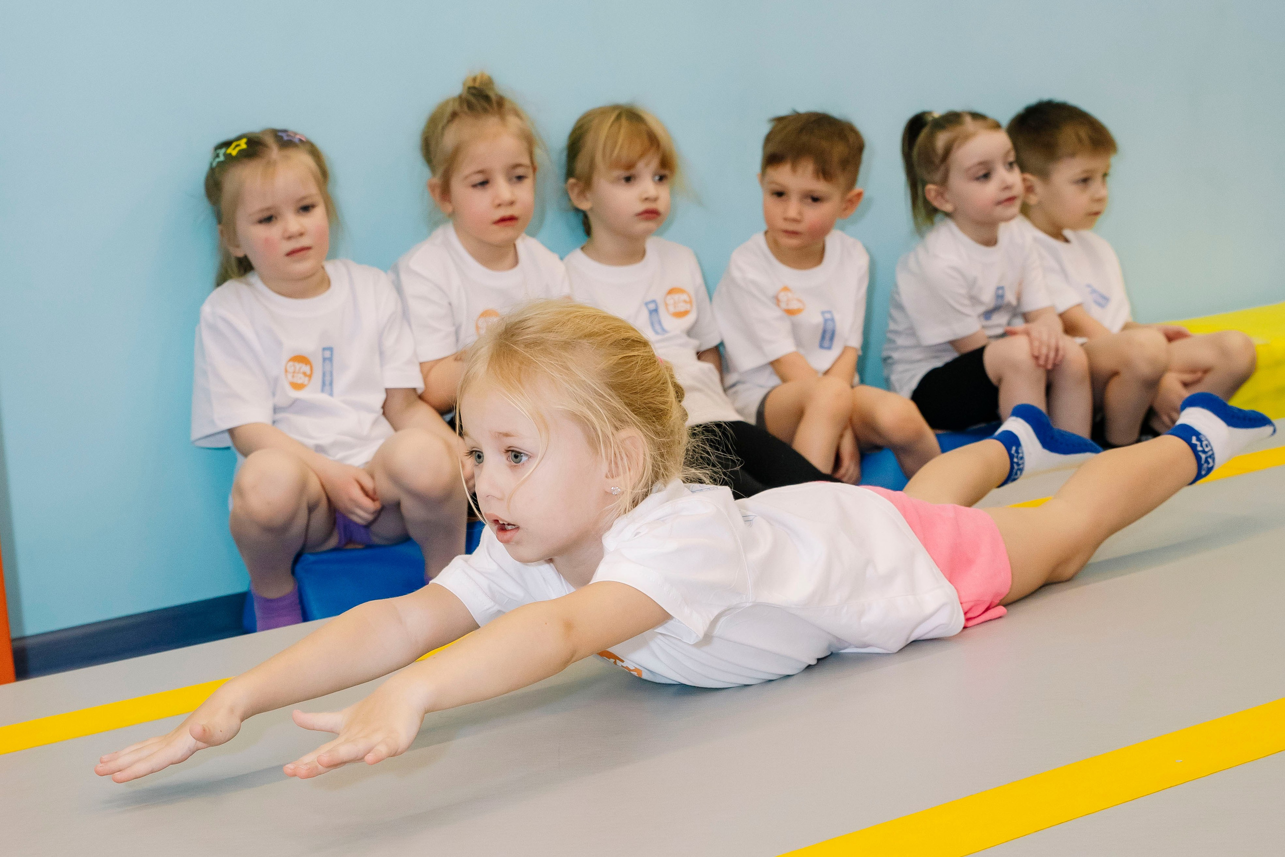 Соревнования по гимнастике в Gymkids Чертаново. Профессиональный фотограф в Москве | Заказать фотосессию и съемку