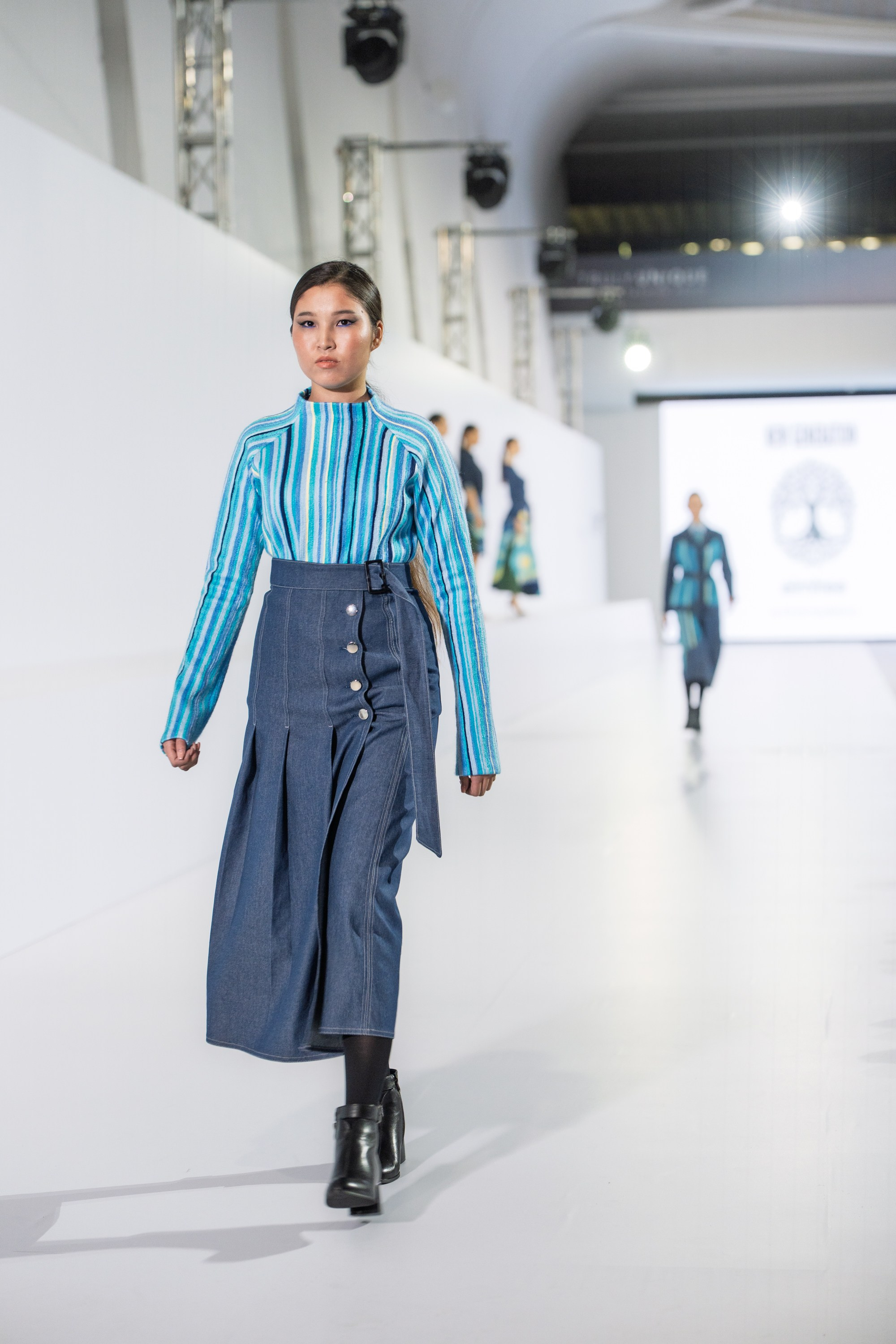 New Generation Elmtree. Сайт Алматинского НЮ АРТ, будуар и фэшн фотографа Дениса Карпенко