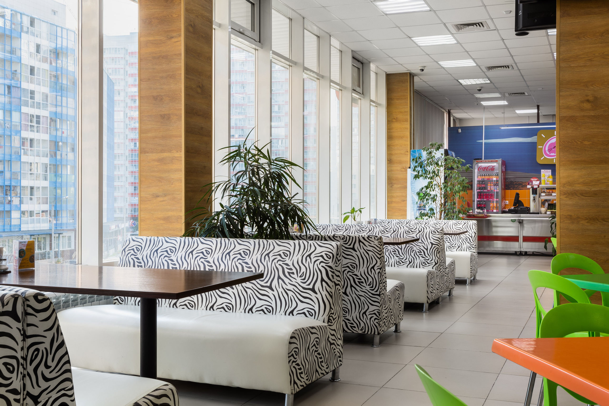 Сеть столовых Съем Слона. Интерьерный фотограф и ретушер в Красноярске Денис Антропов