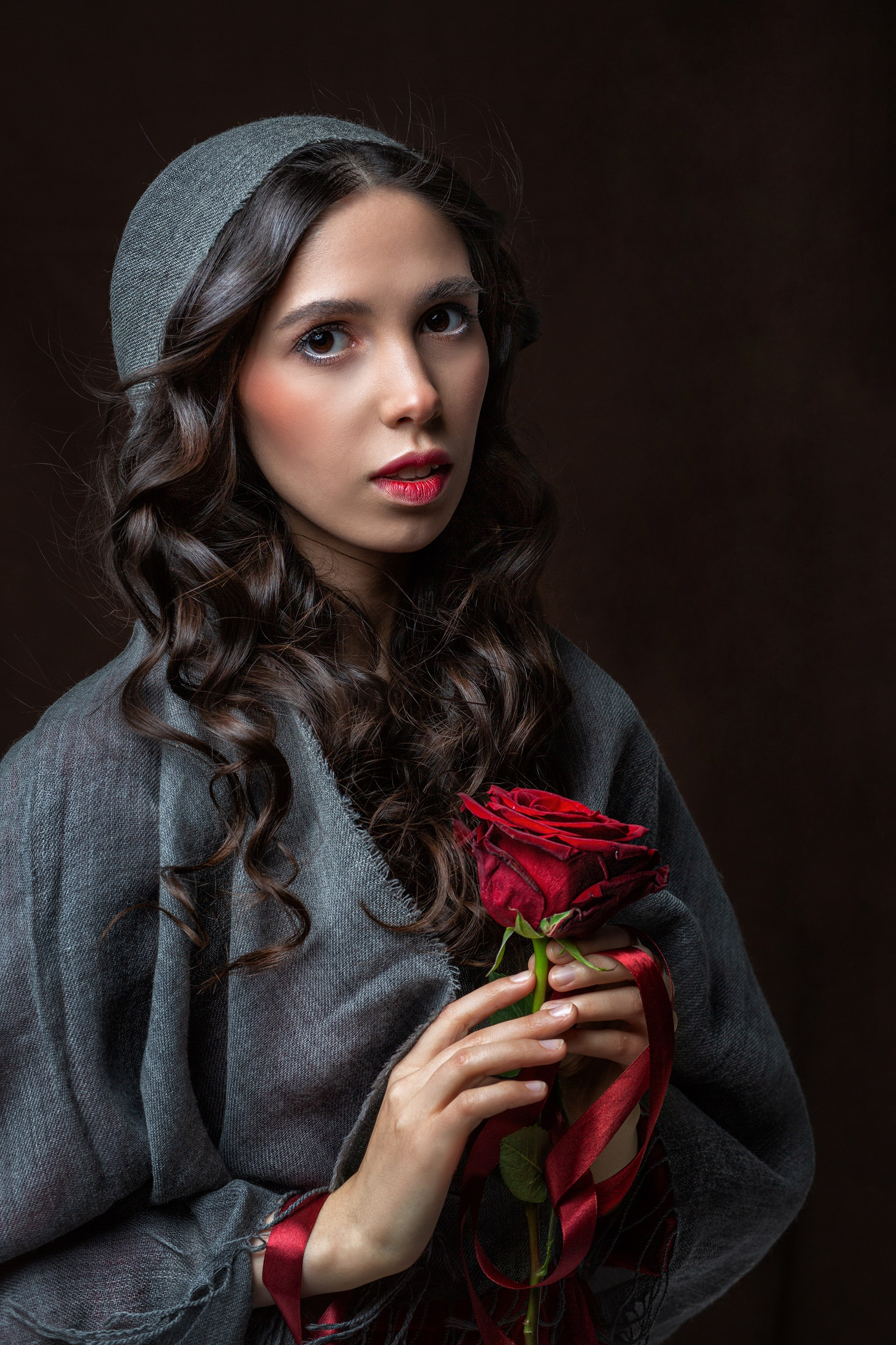 ЖЕНСКИЙ ПОРТРЕТ. Главная