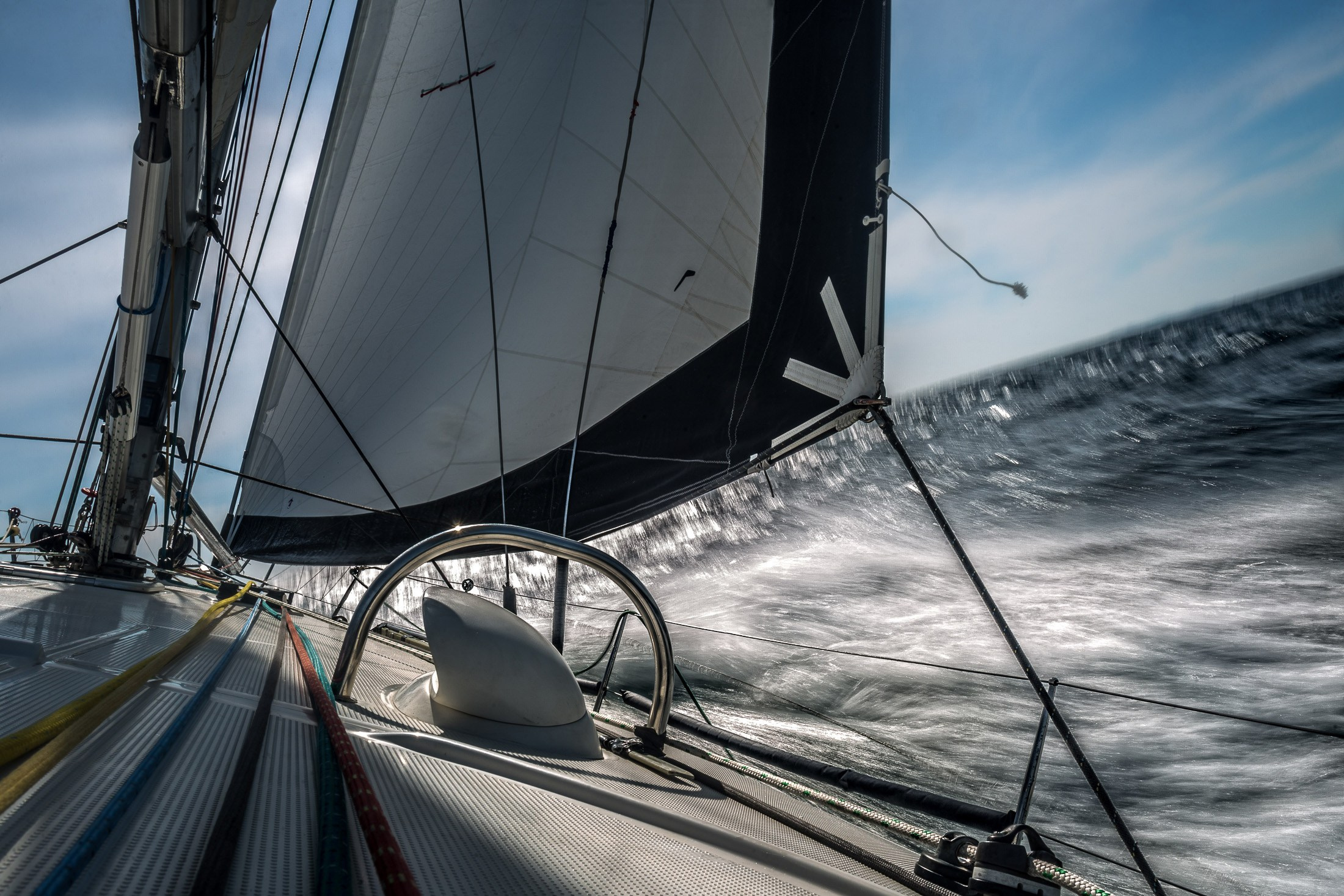 ЯХТЫ / МОРЕ / ПУТЕШЕСТВИЯ. Сложная съёмка для бизнеса b2b / Яхтенный фотограф / Корпоративные календари / Промышленная съёмка / Спортивный репортаж