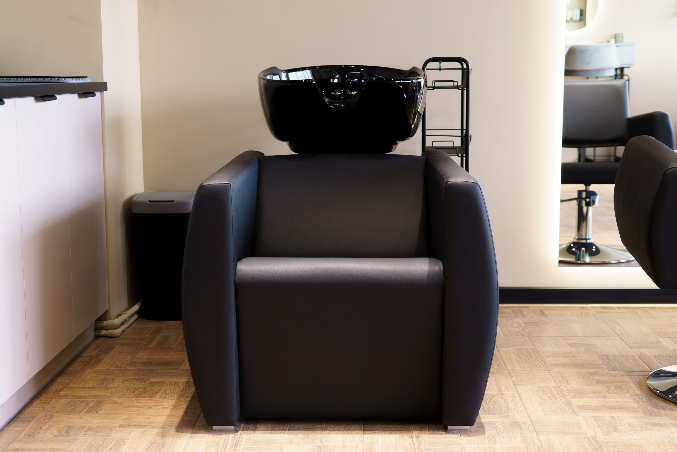 Профессиональная интерьерная фото и видео съемка студий красоты Яркая интерьерная фотосъемка для бьюти-коворкинга и студий. Шедевры для Вас! Фотограф и Видеограф в Краснодаре Пахиев Руслан