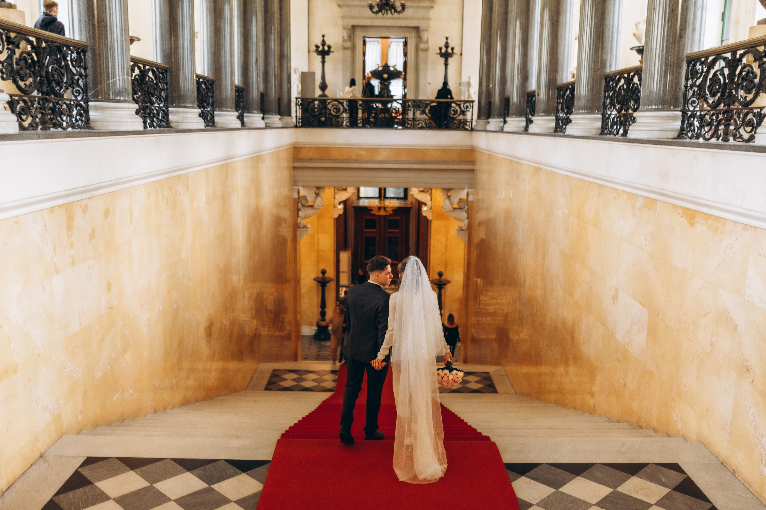 Свадебная (Эрмитаж). Фотограф ПИТЕР СПБ Надежда Баранова
