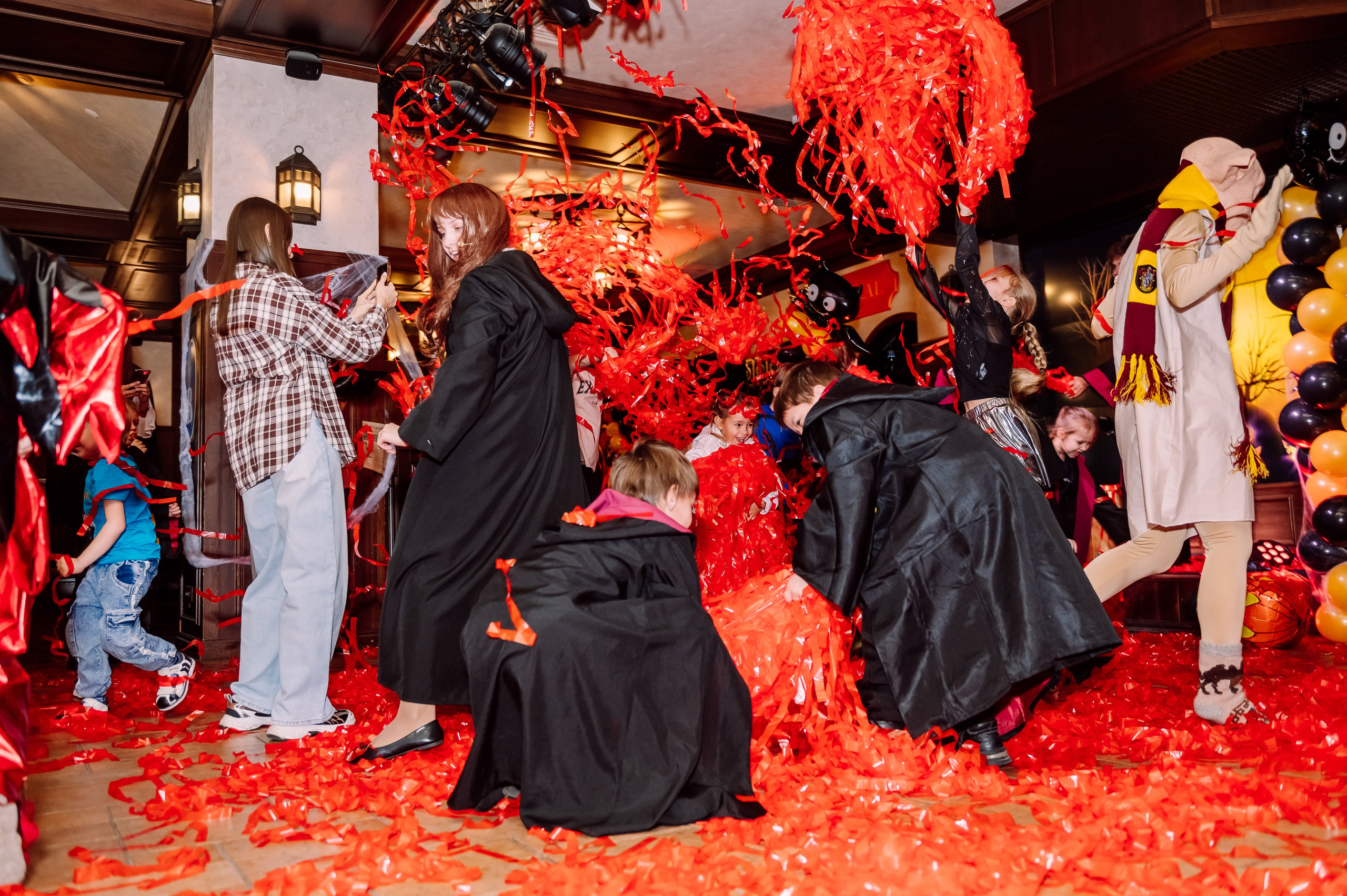 Хэллоуинские Приключения в Хофброй от ДетиСказка42. Детский фотограф, семейный фотограф и репортажи в Кемерово