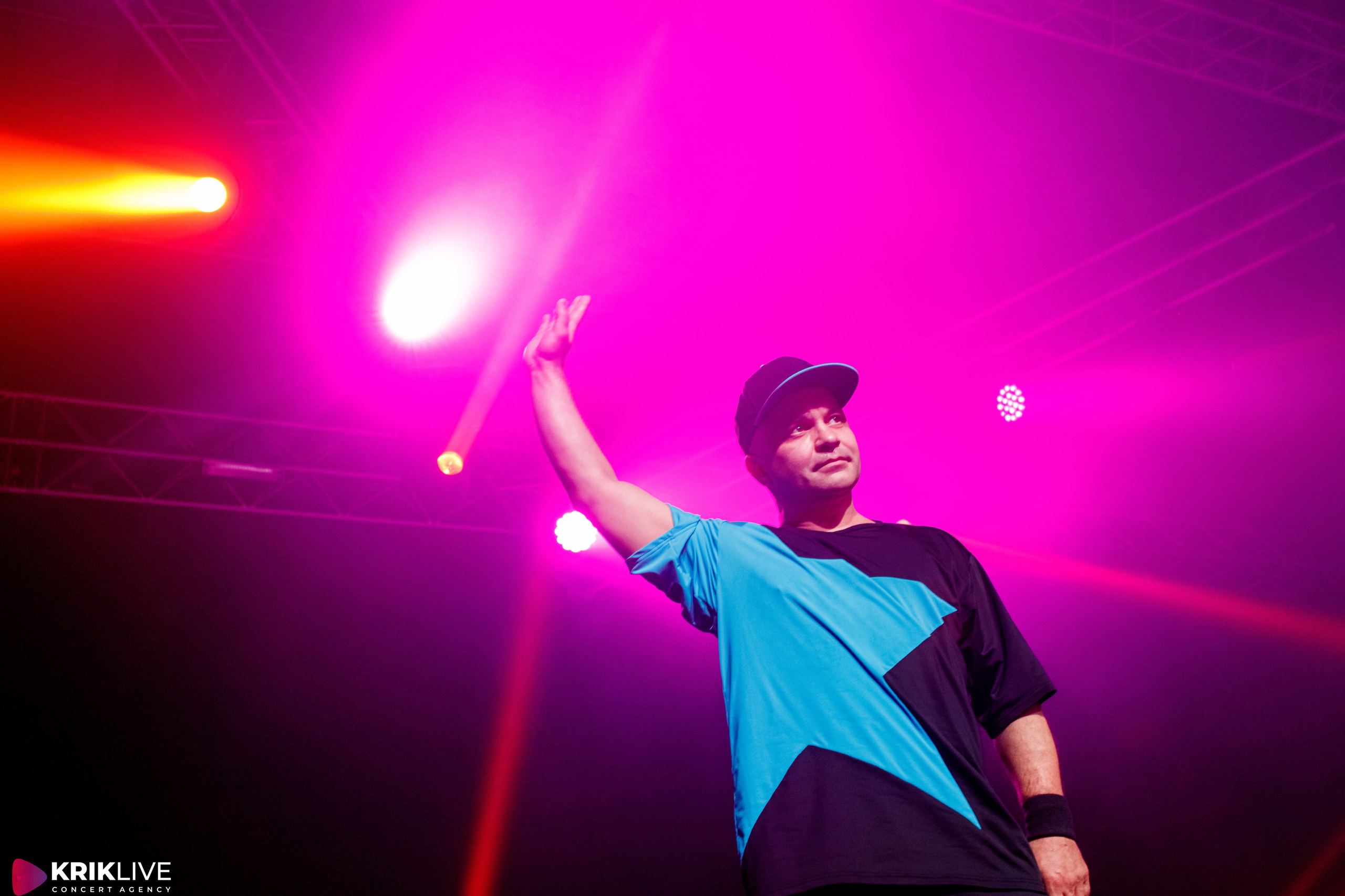 Дискач 90-х. Портретный и пейзажный фотограф Никита Павлов