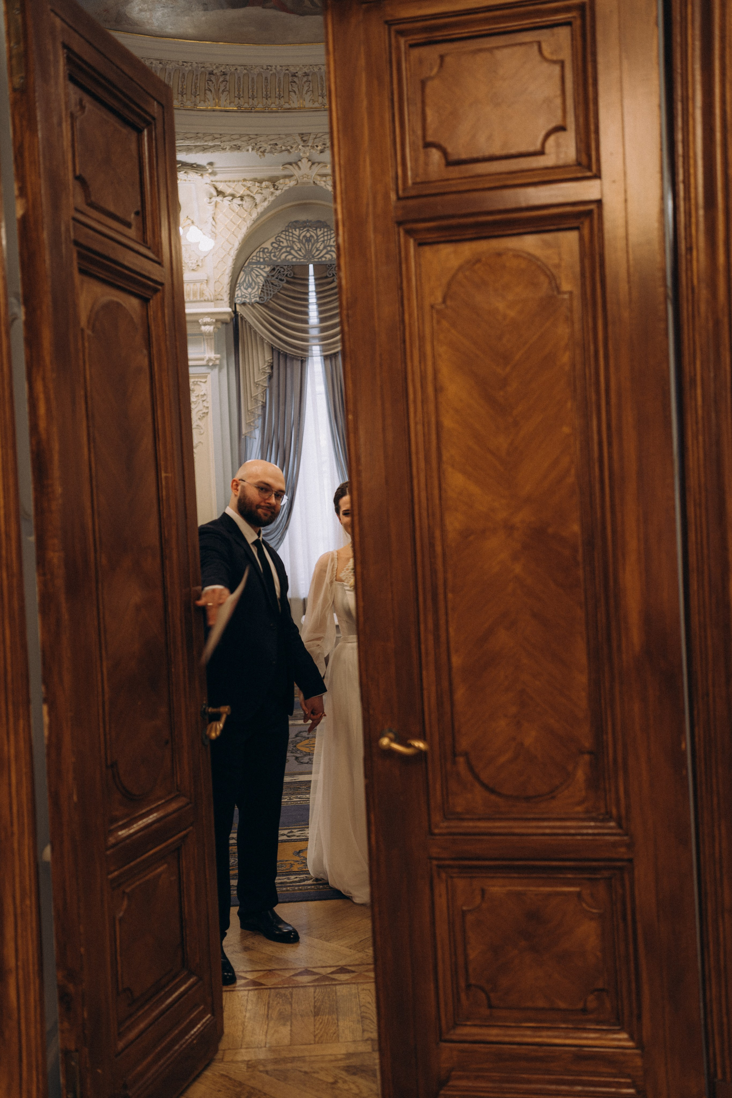 СВАДЕБНАЯ СЬЕМКА ВО ВТОРОМ ДВОРЦЕ (ДЕКАБРЬ) ТАКЖЕ СЬЕМКА В СТУДИИ НА ЧЕРНЫШЕВСКОЙ. Профессиональный фотограф, Санкт-Петербург — Виктория Богомолова