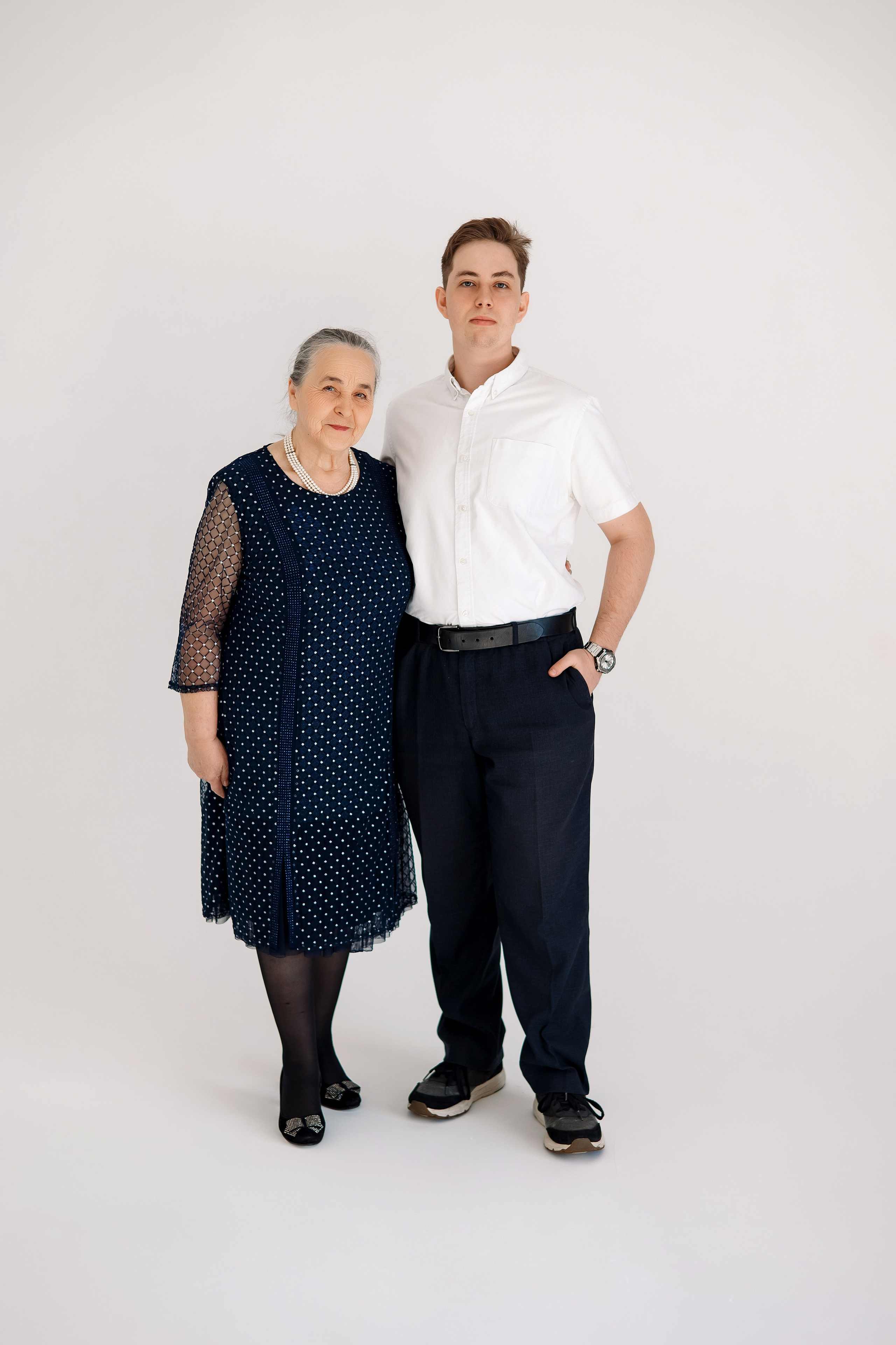 11 класс съемка на циклораме. Фотограф Любовь Корниенко, Примоский край