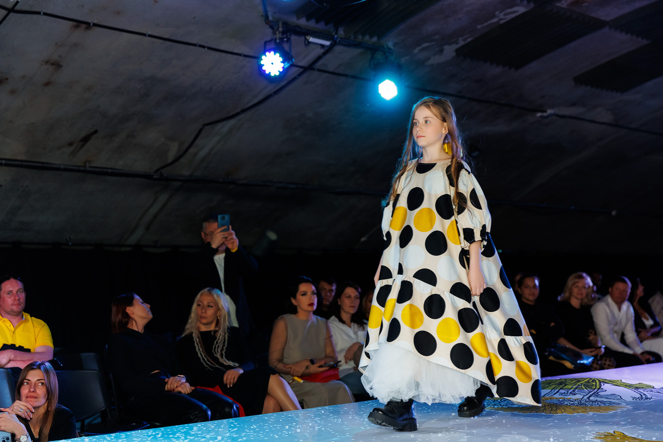 Показ Надежды Шибиной от журнала «Жираf». Фотограф Новосибирск — Наталья Гресь