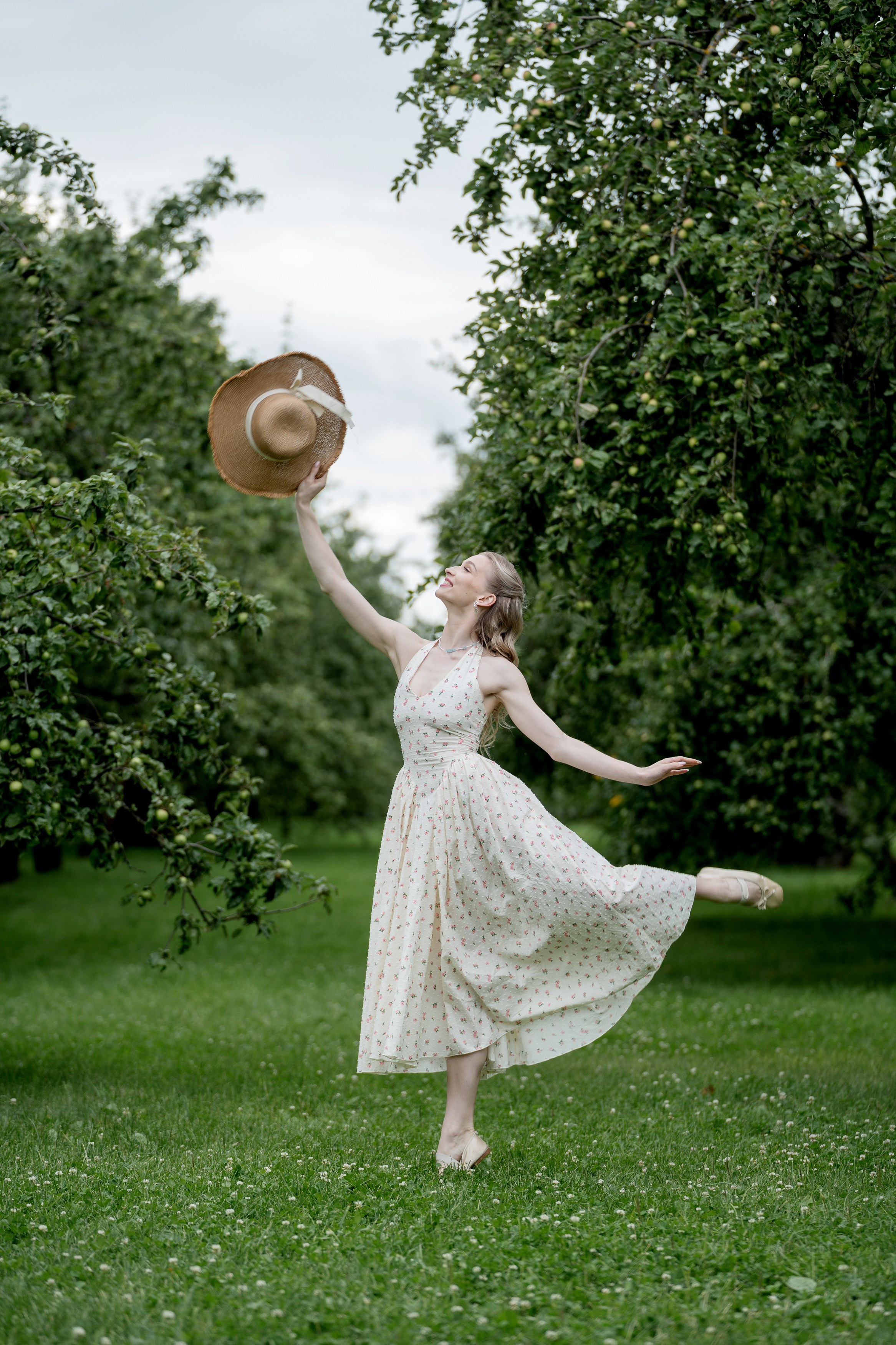 СВАДЕБНАЯ ПРОГУЛКА В КОЛОМЕНСКОМ. Портретный фотограф Олеся Владимирова в Москве