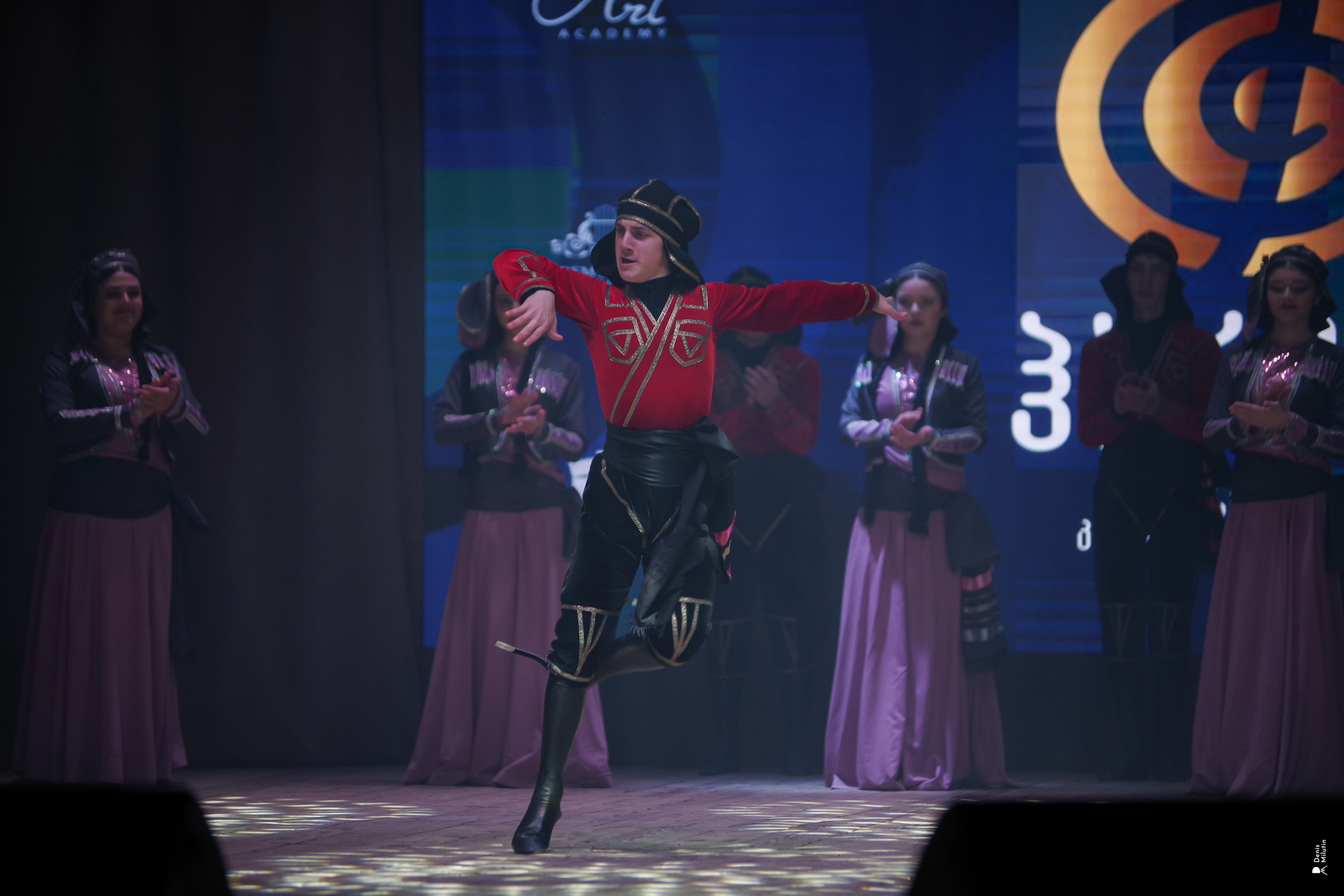 Танцы в Хоби. Портретный фотограф Денис Милютин