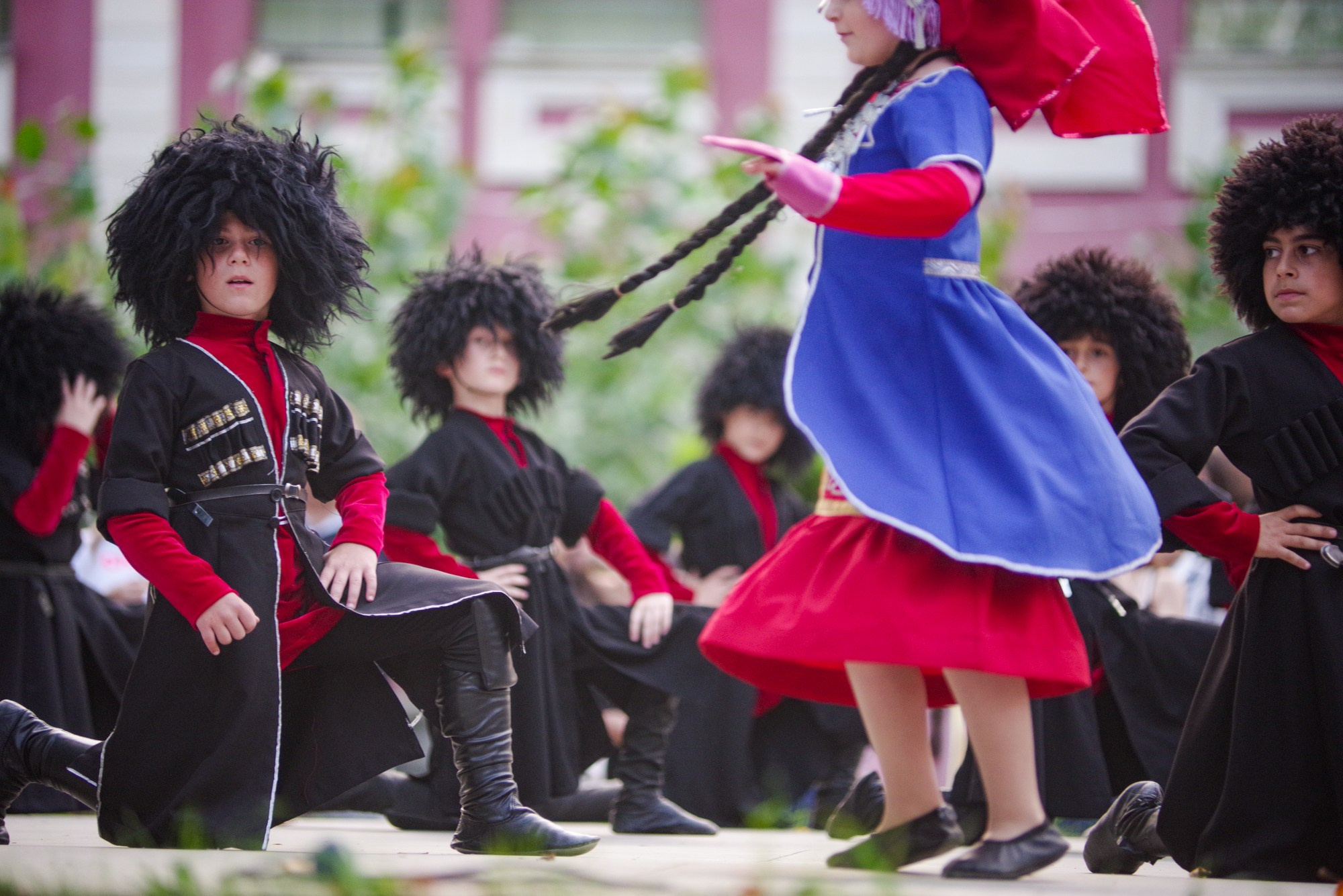 Грузинский танец. Портретный фотограф Денис Милютин