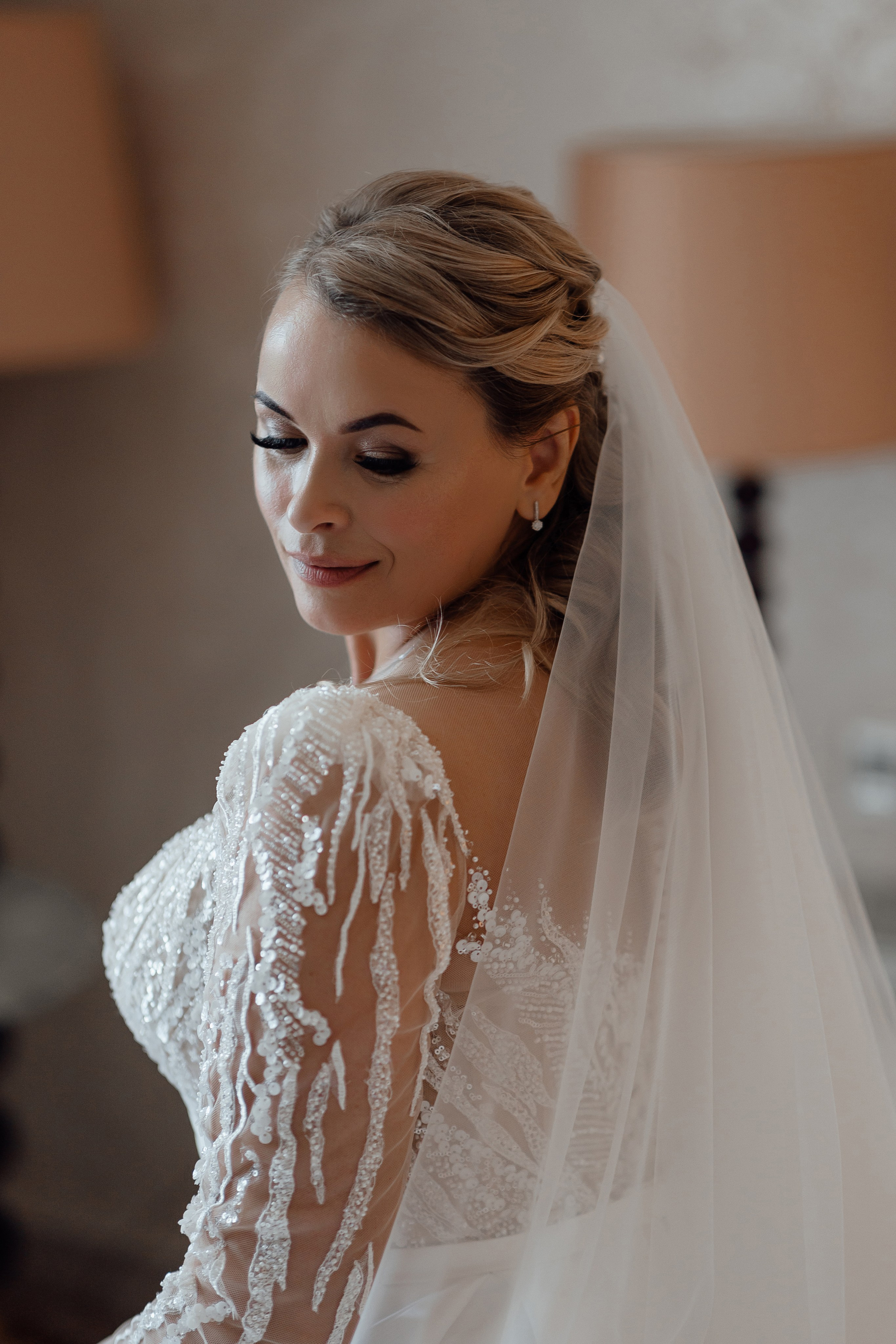 Свадебная фотосессия в Radisson Collection Hotel Moscow. Свадебный фотограф в Москве Дарья Олендарёва