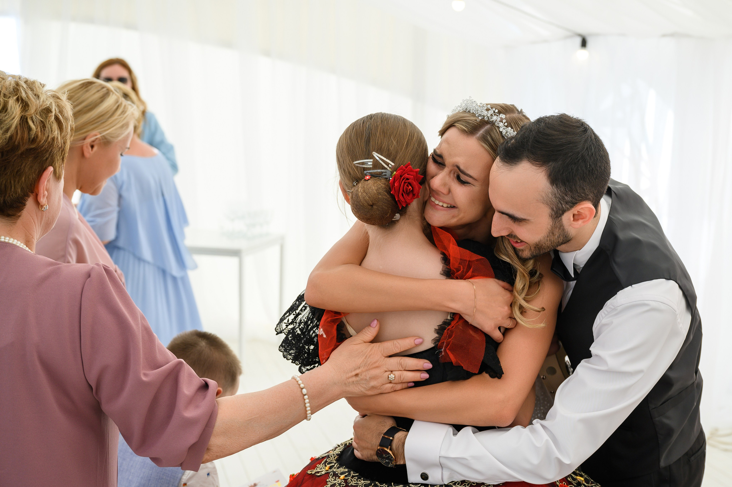 Свадьба шатер Город мастеров — Русская сказка. Свадебный фотограф Москва Юрий Кульман