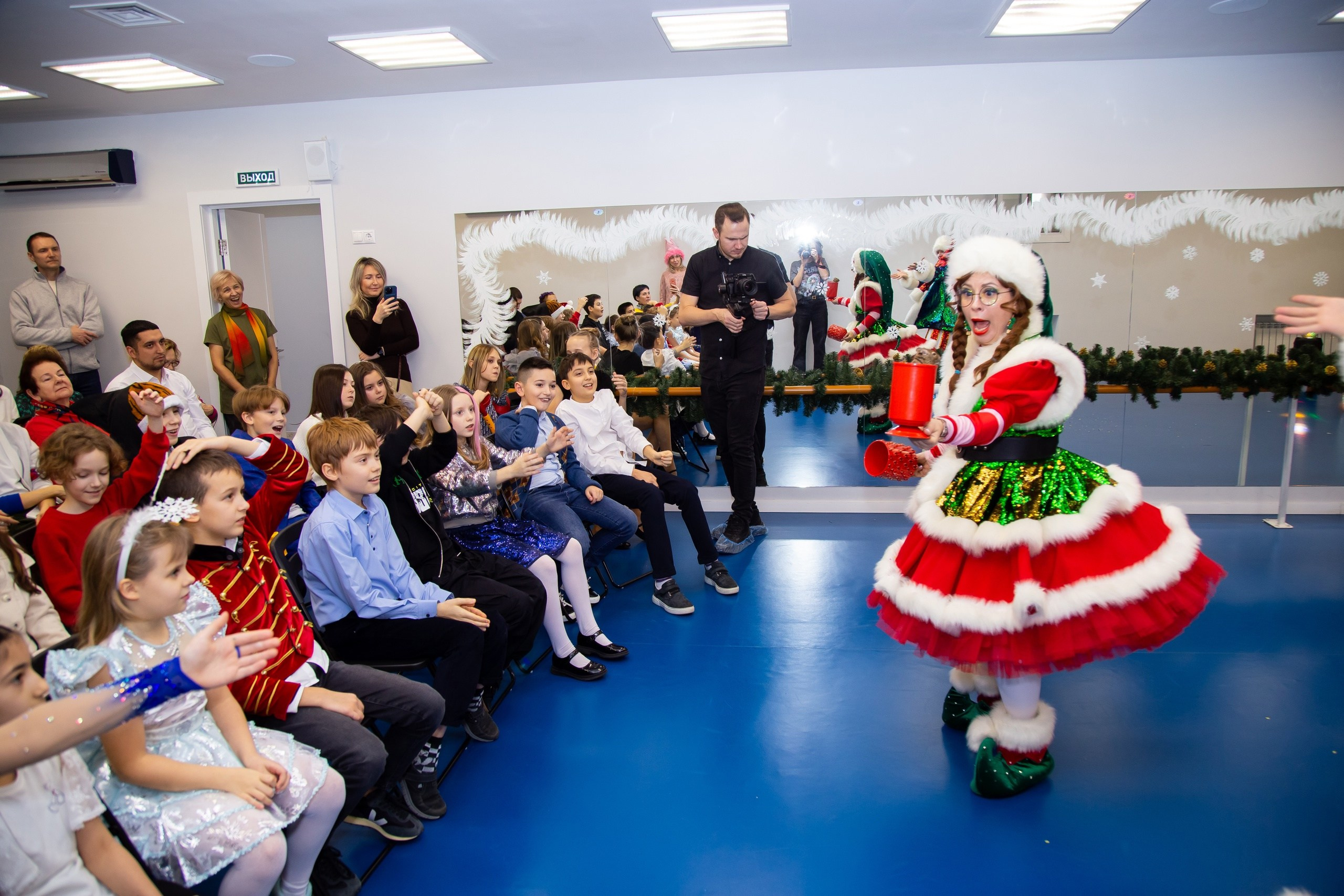 Фотосьемка детских утренников. Семейный фотограф в Москве Влада Лунина
