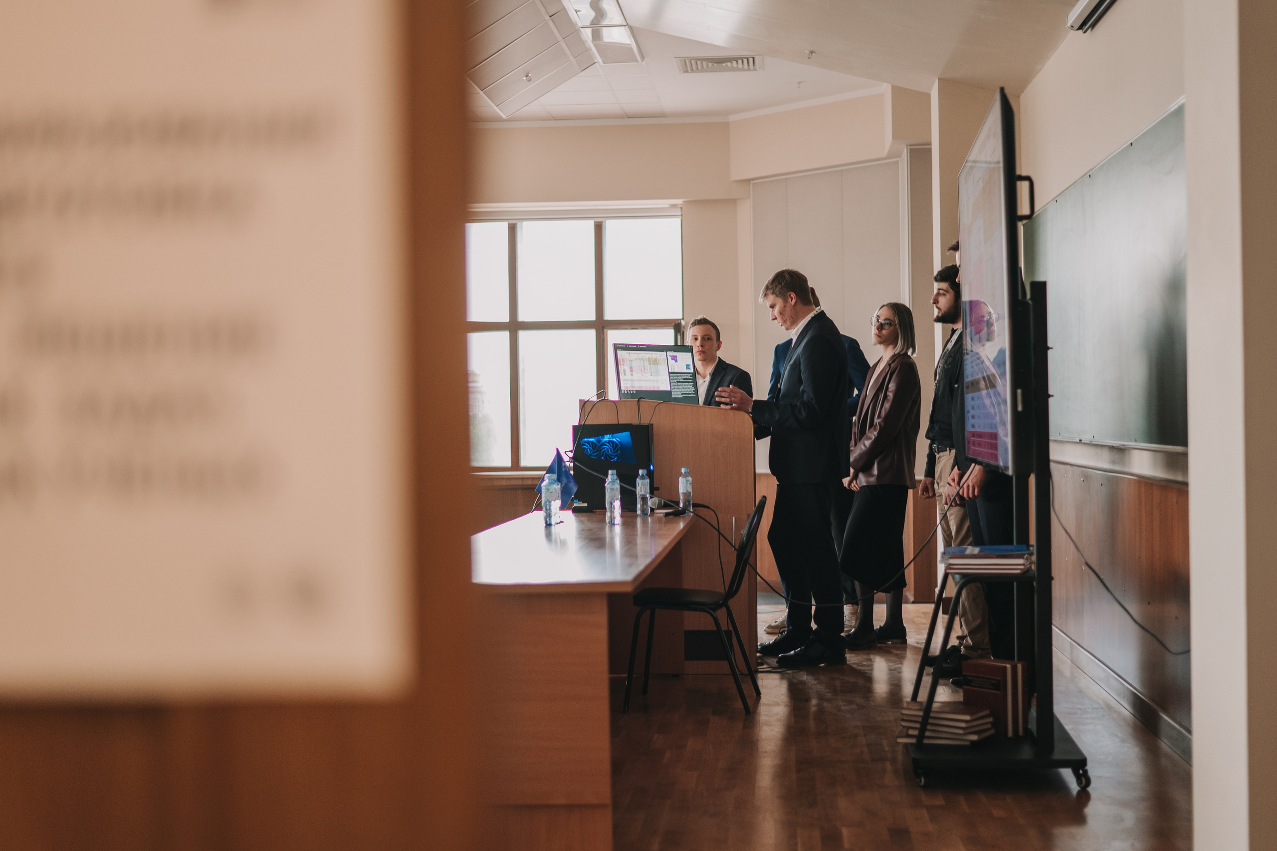 Конференция МГУ. Новые идеи в геологии нефти и газа. Алена Братчук репортажный фотограф