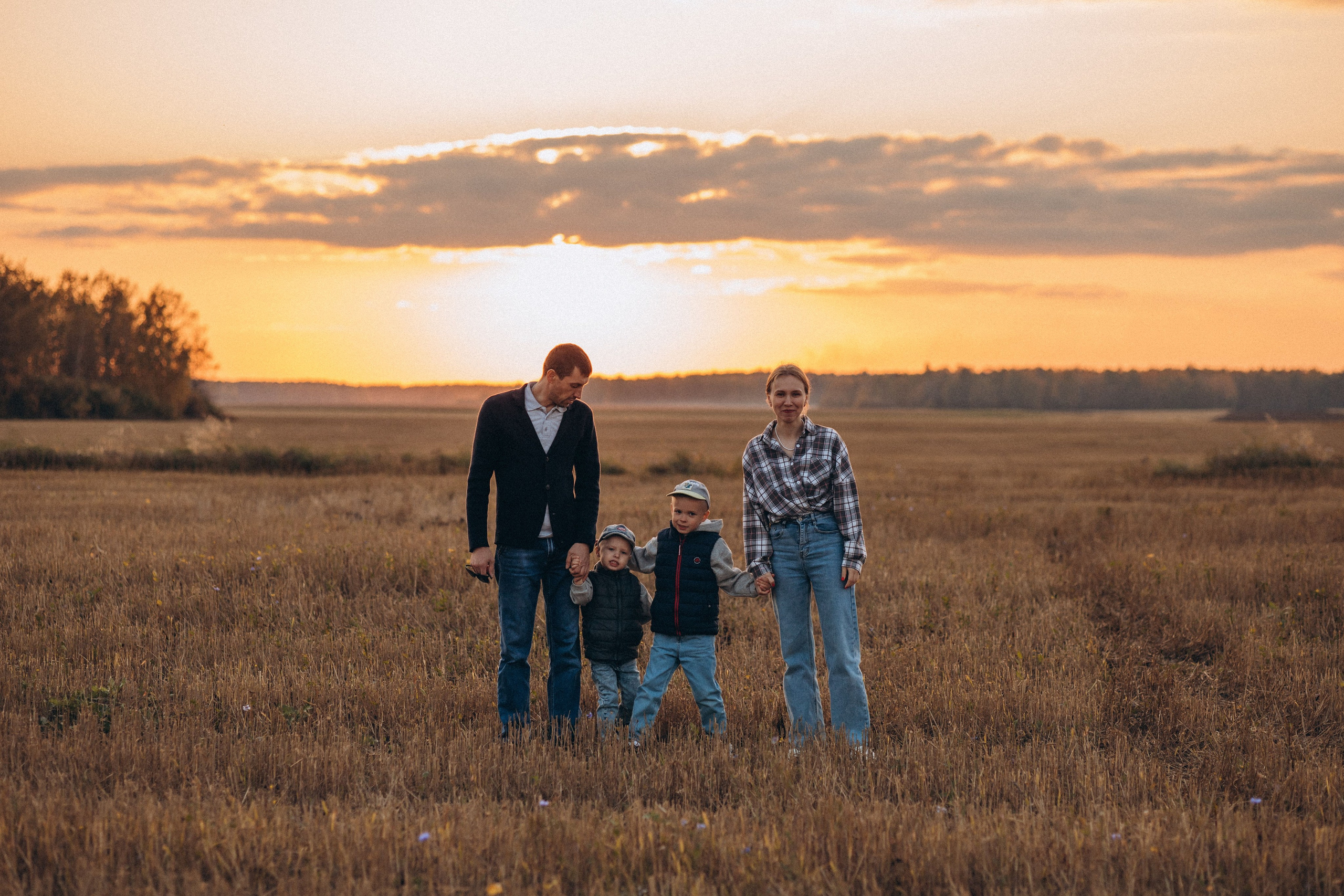 Семья Сенных. Семейный фотограф Нижневартовск Тюмень Ефимова Ирина