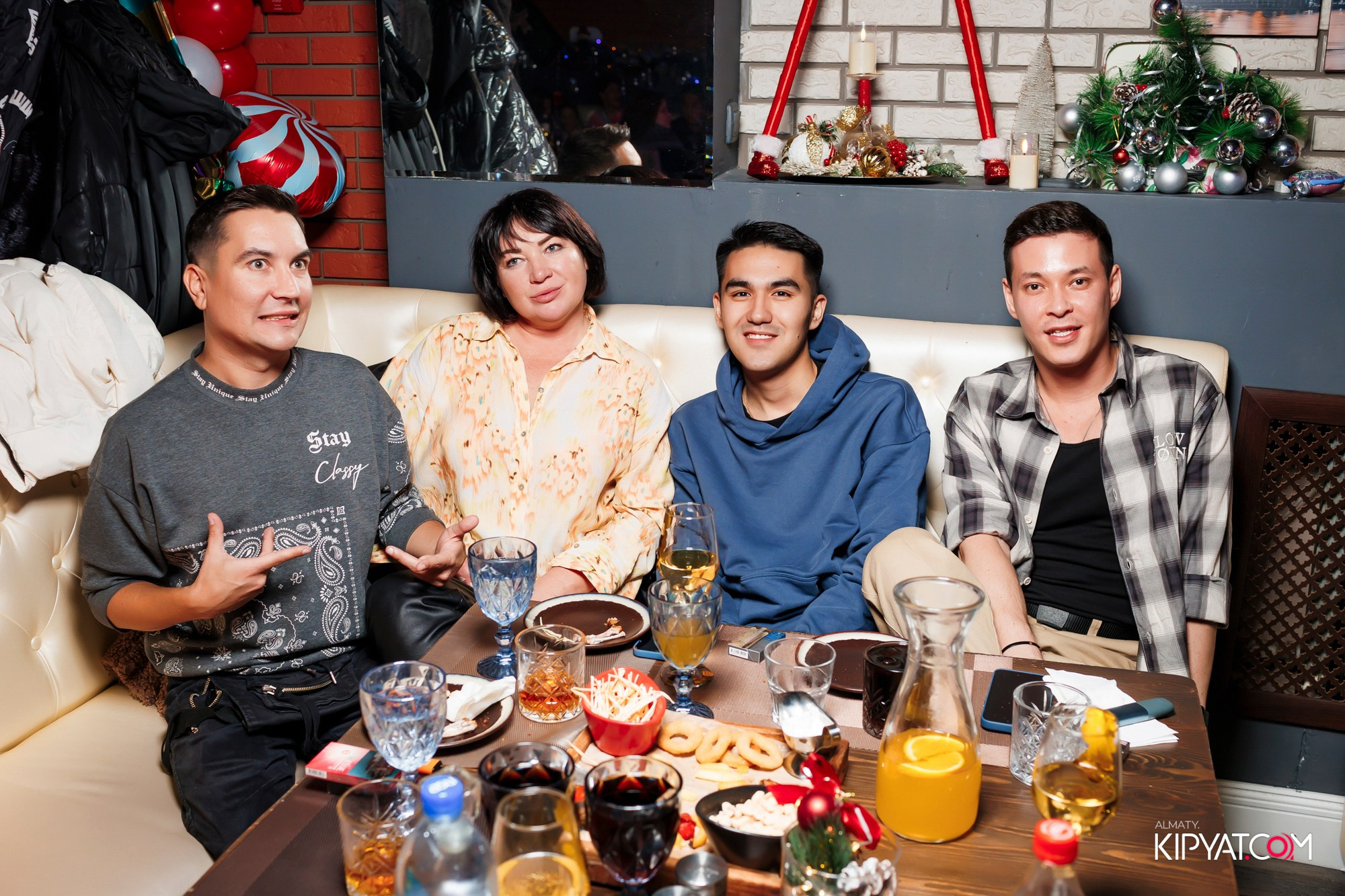 BIRTHDAY KARAOKE THE WALL STREET. КИПЯТКОМ АЛМАТЫ! Фотосъемка мероприятий в Алматы