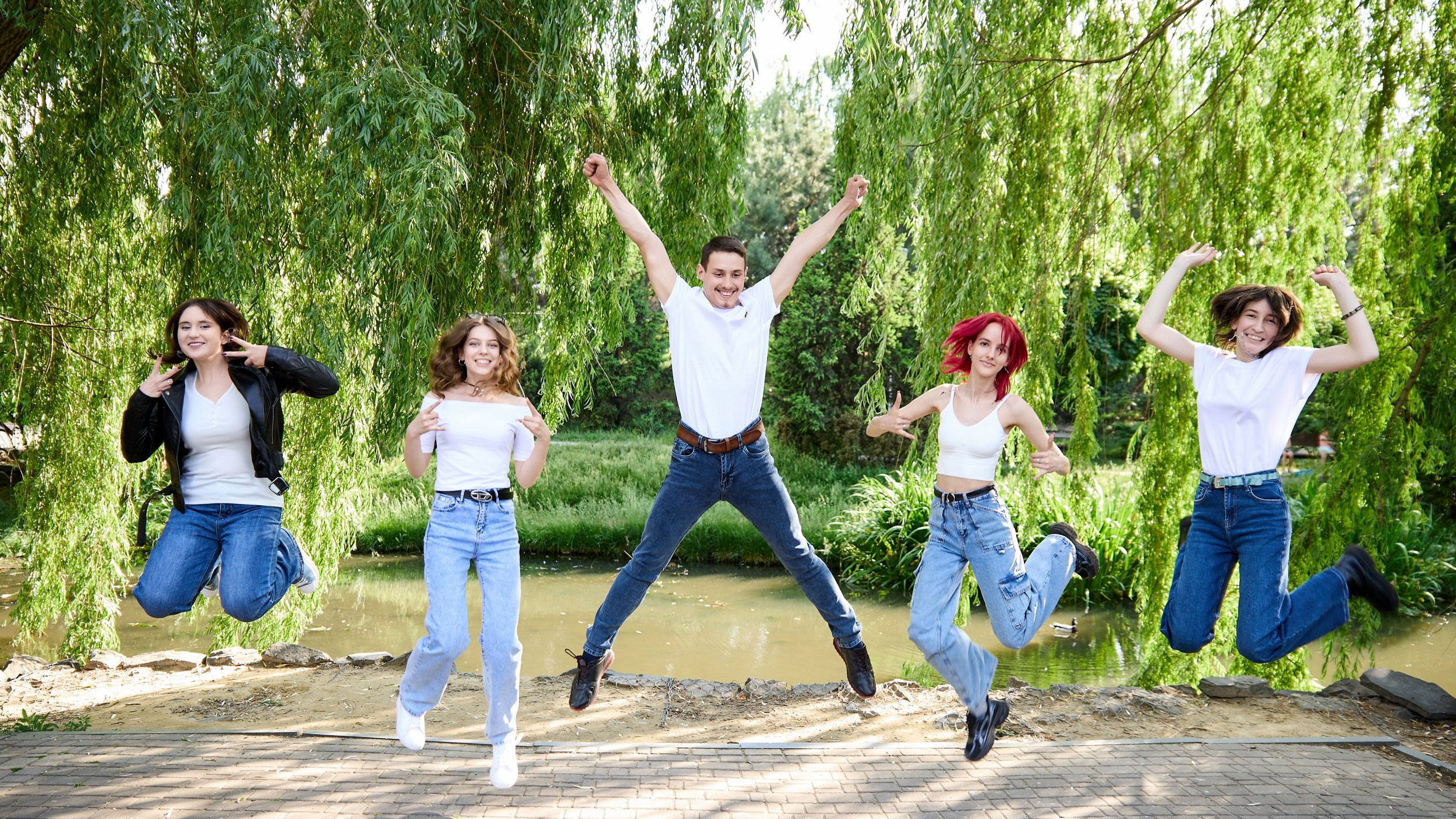 ШКОЛЬНИКИ. ПАРК КОНТИ. Фотограф Татаринов Андрей (Донецк / Макеевка)