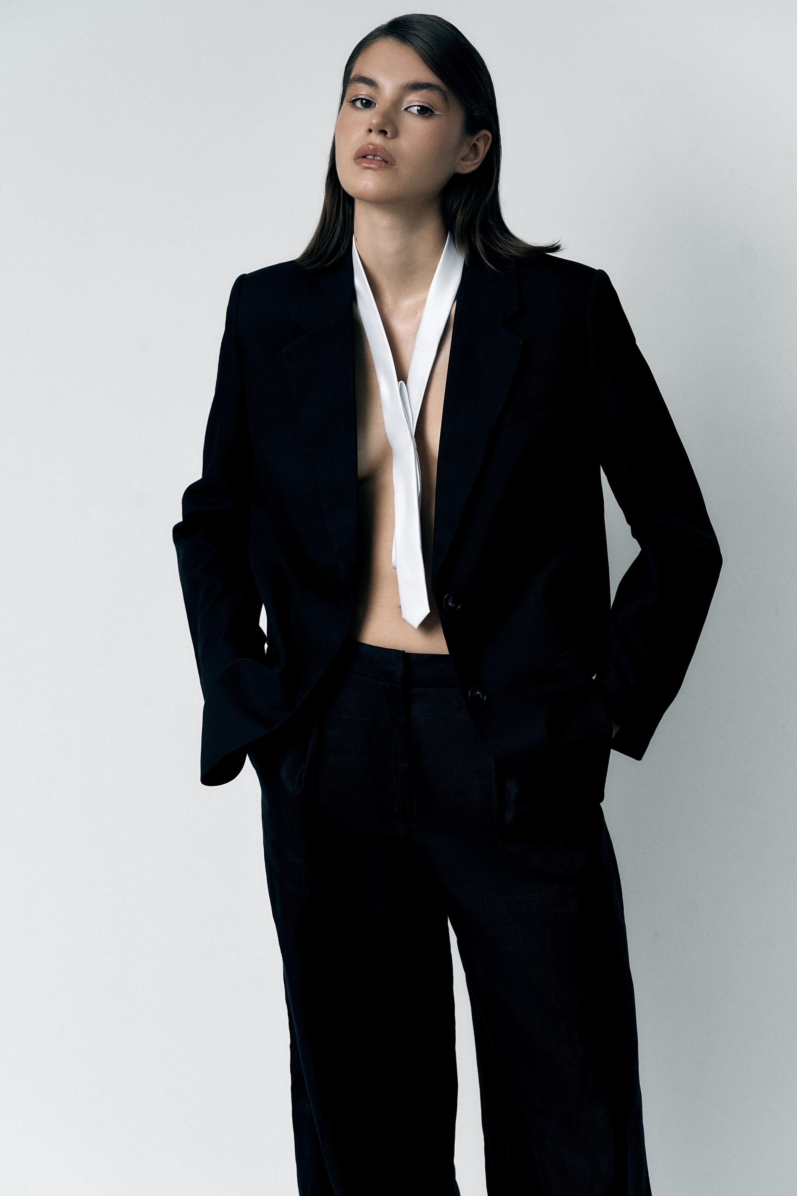 Suit. Фотограф в Москве. Каталог, лукбук, портреты