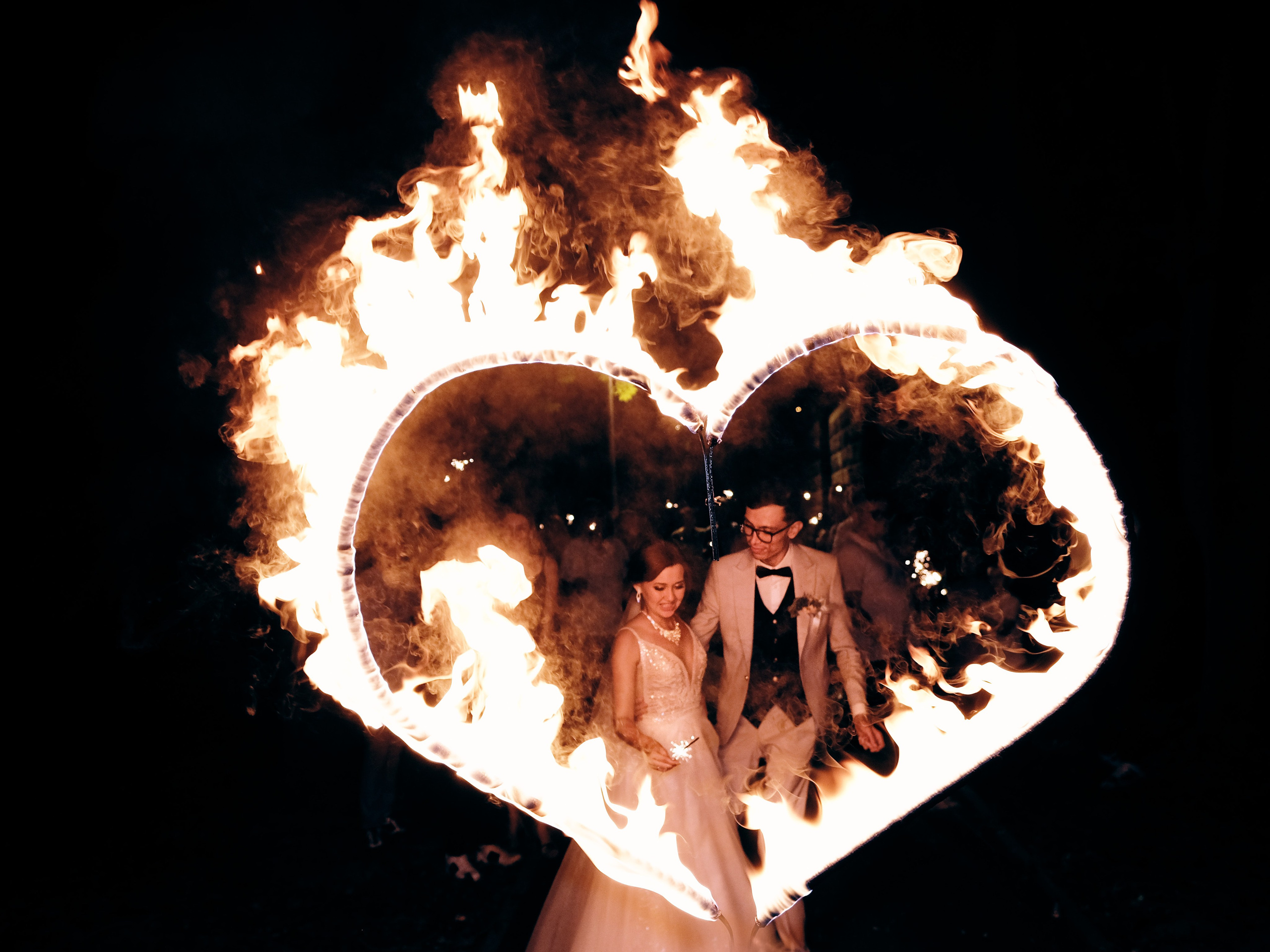 Свадьбы. Привет! Меня зовут Слава Кравец, я репортажный фотограф в Московском регионе