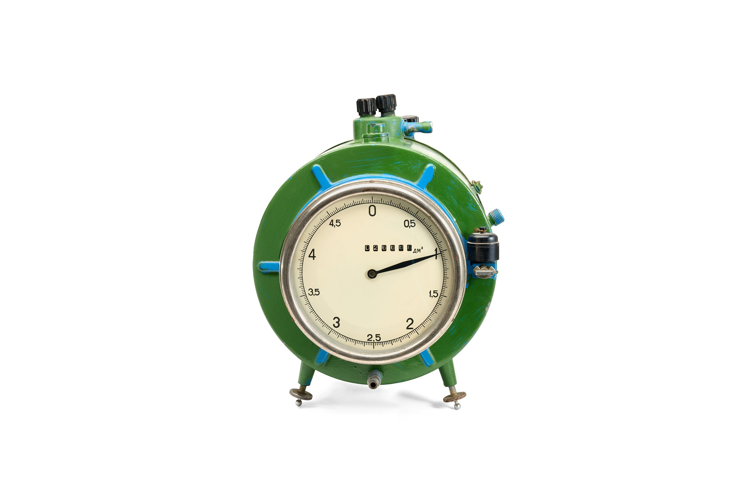 Барабанный газосчётчик с жидкостным раствором — музейный экспонат