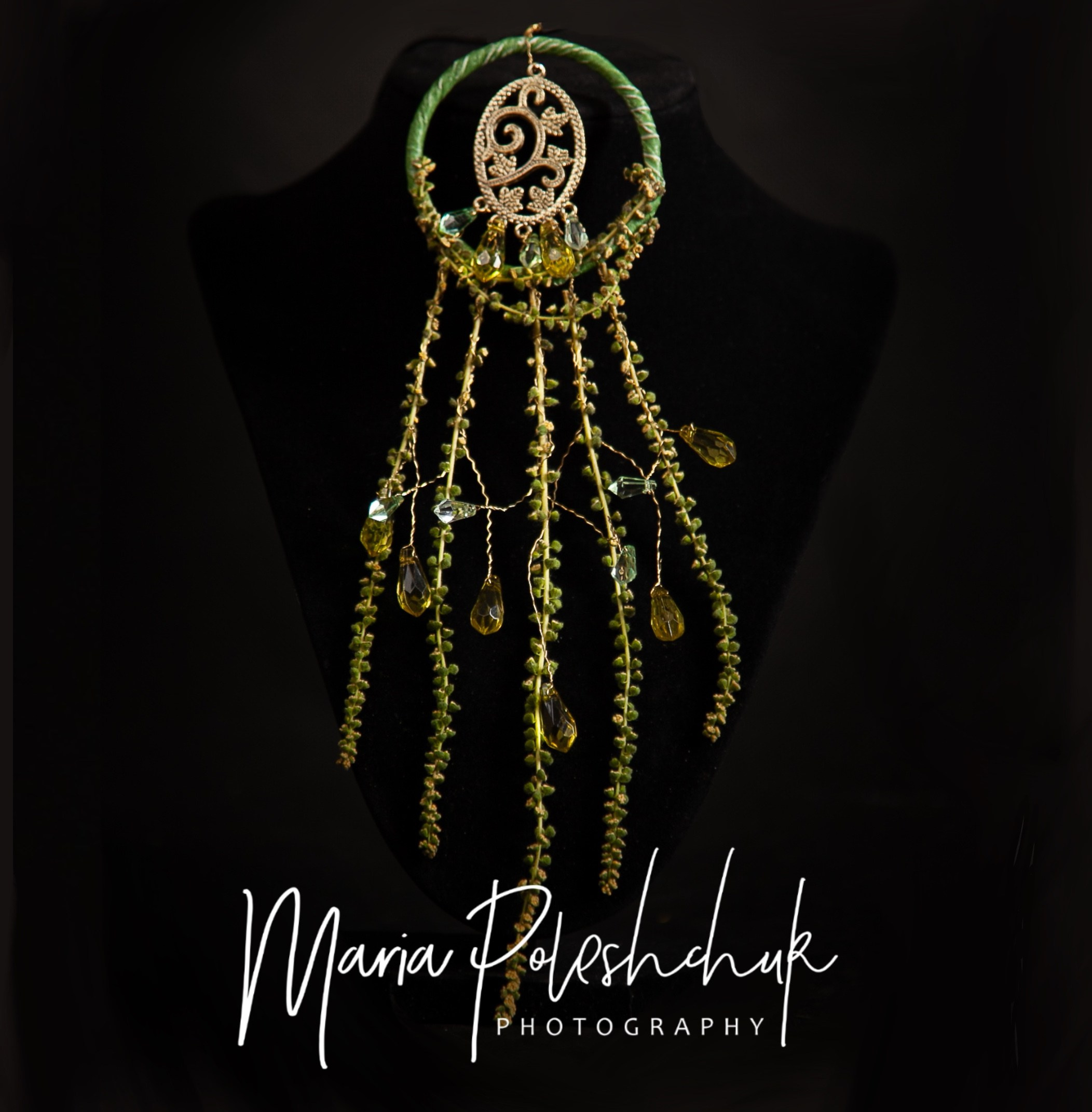 Floral Jewellery. Maria Poleshchuk, commercial photographer in Sydney