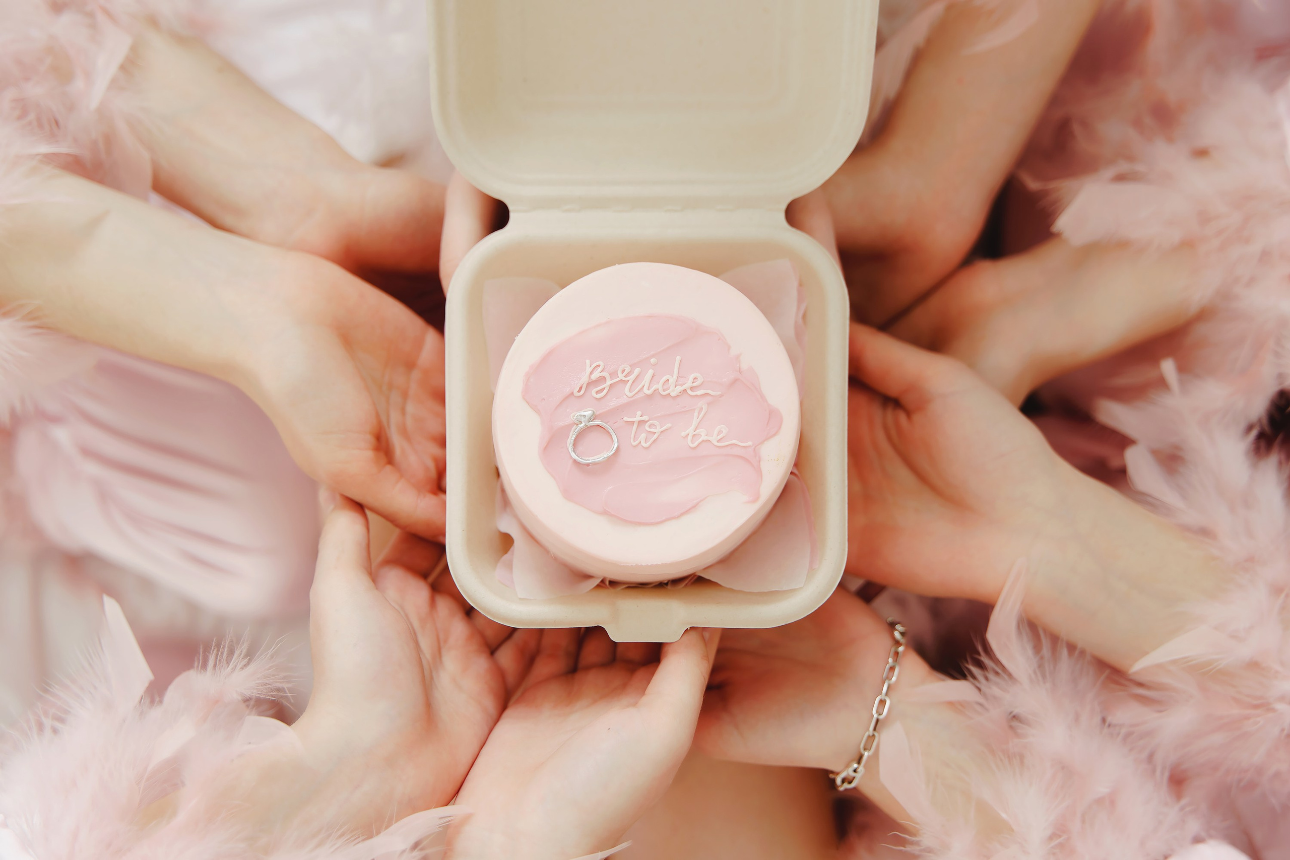 Утро невесты. Семейный и свадебный фотограф Минск Юрий Прилепов. Выпускные альбомы!