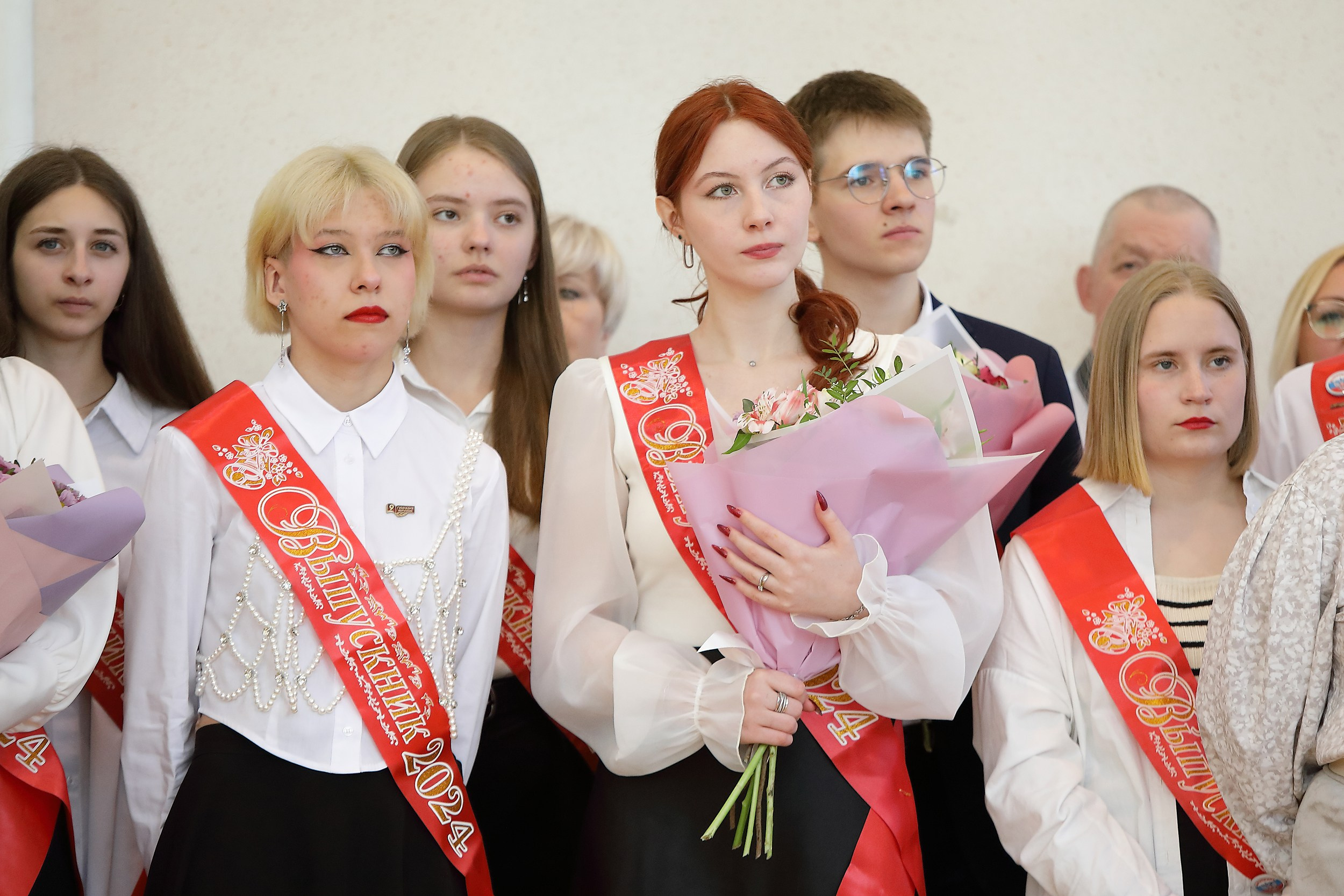 Последний звонок (линейка). Свадебный и семейный фотограф и видеограф в Екатеринбурге Полянские Тимур и Анастасия