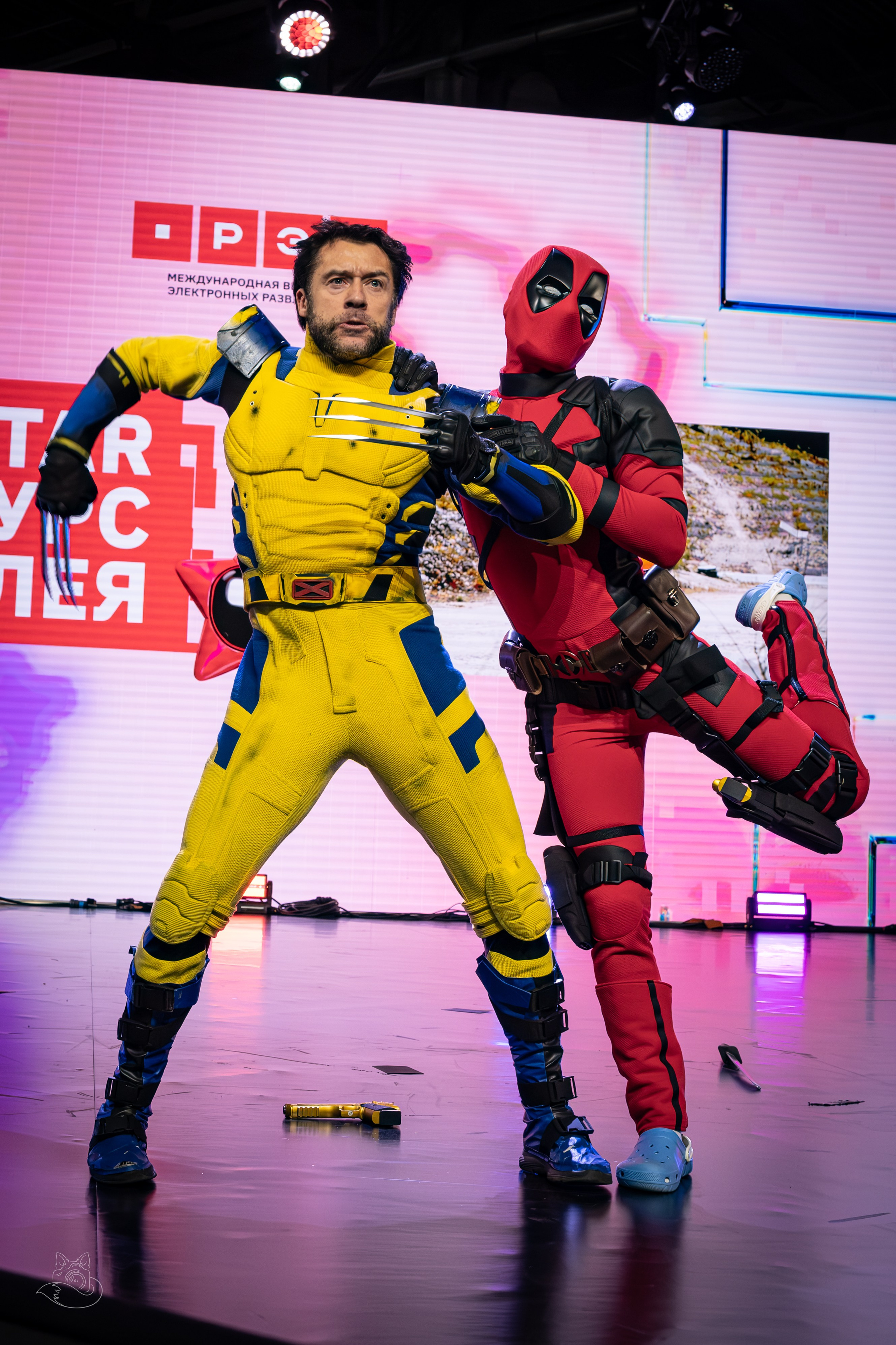 Сцена РЭД ЭКСПО 2024. Косплей фотограф