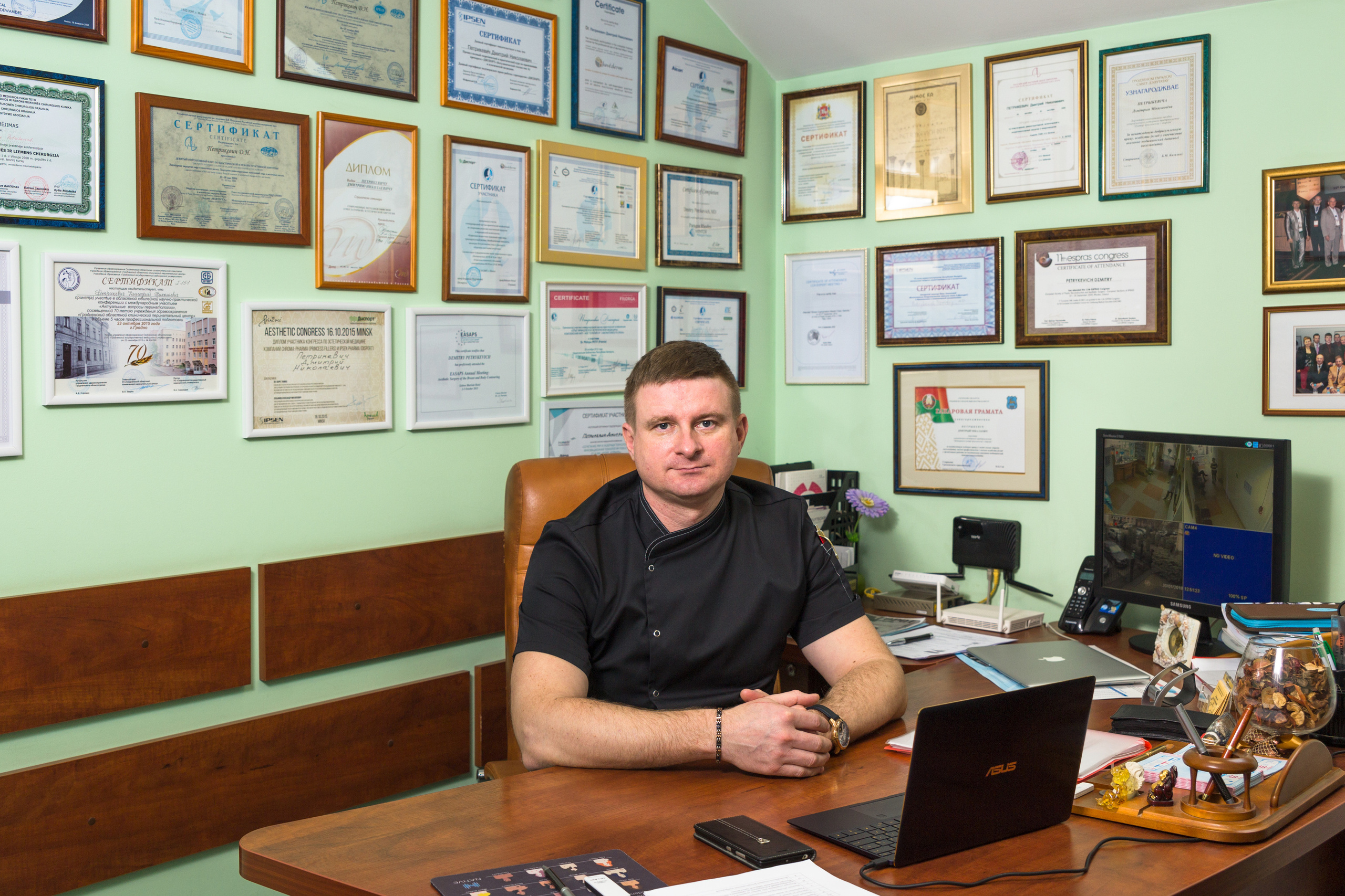 Корпоративный портрет. Профессиональный фотограф в Гродно и Республике Беларусь