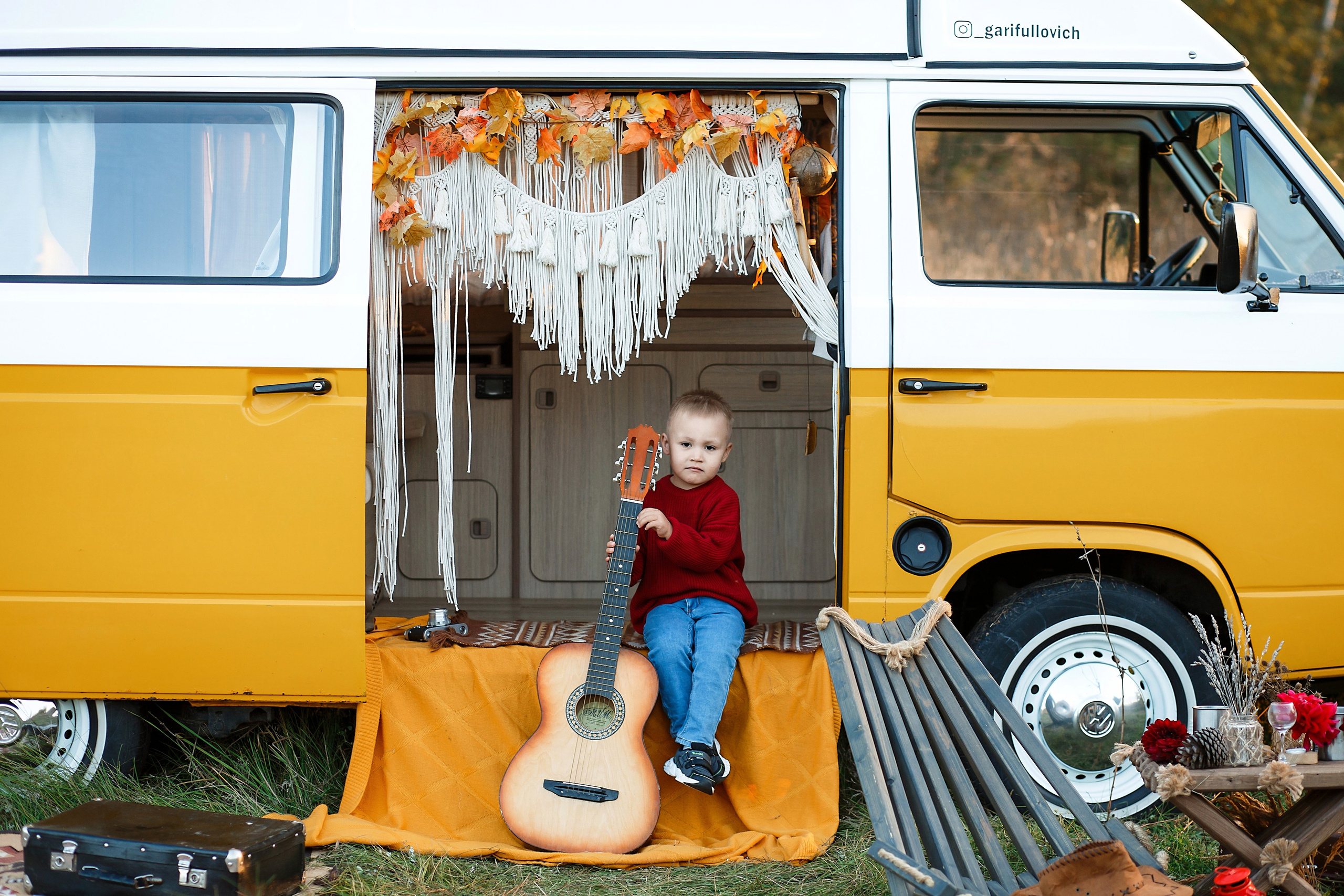 Желтый фургон. Семейный и детский фотограф в Стерлитамаке Разина Рахмангулова