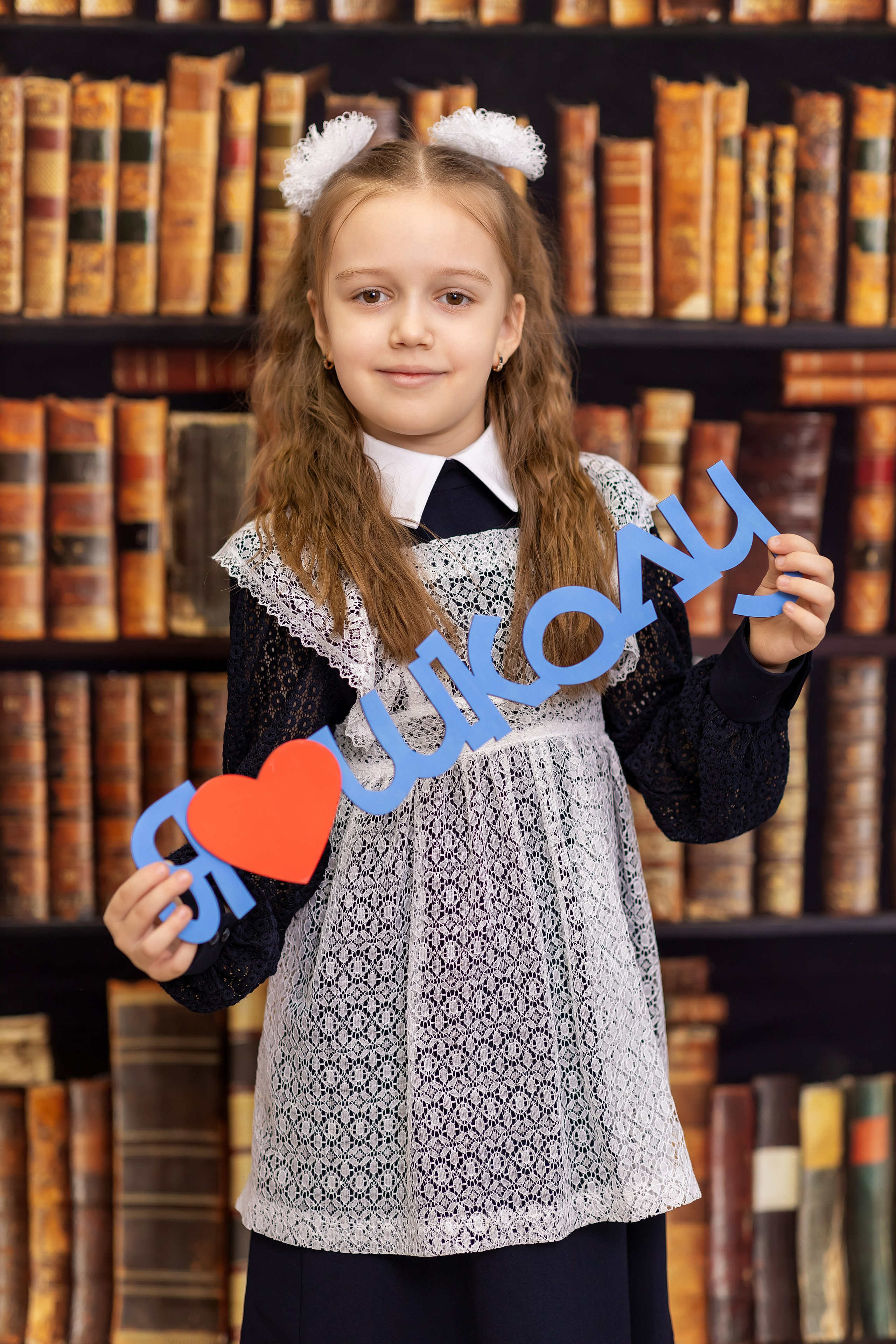 Примеры фото НАЧАЛЬНЫЕ КЛАССЫ. Фотограф Радужный ХМАО, Школьный фотограф, семейный фотограф, выпускной альбом