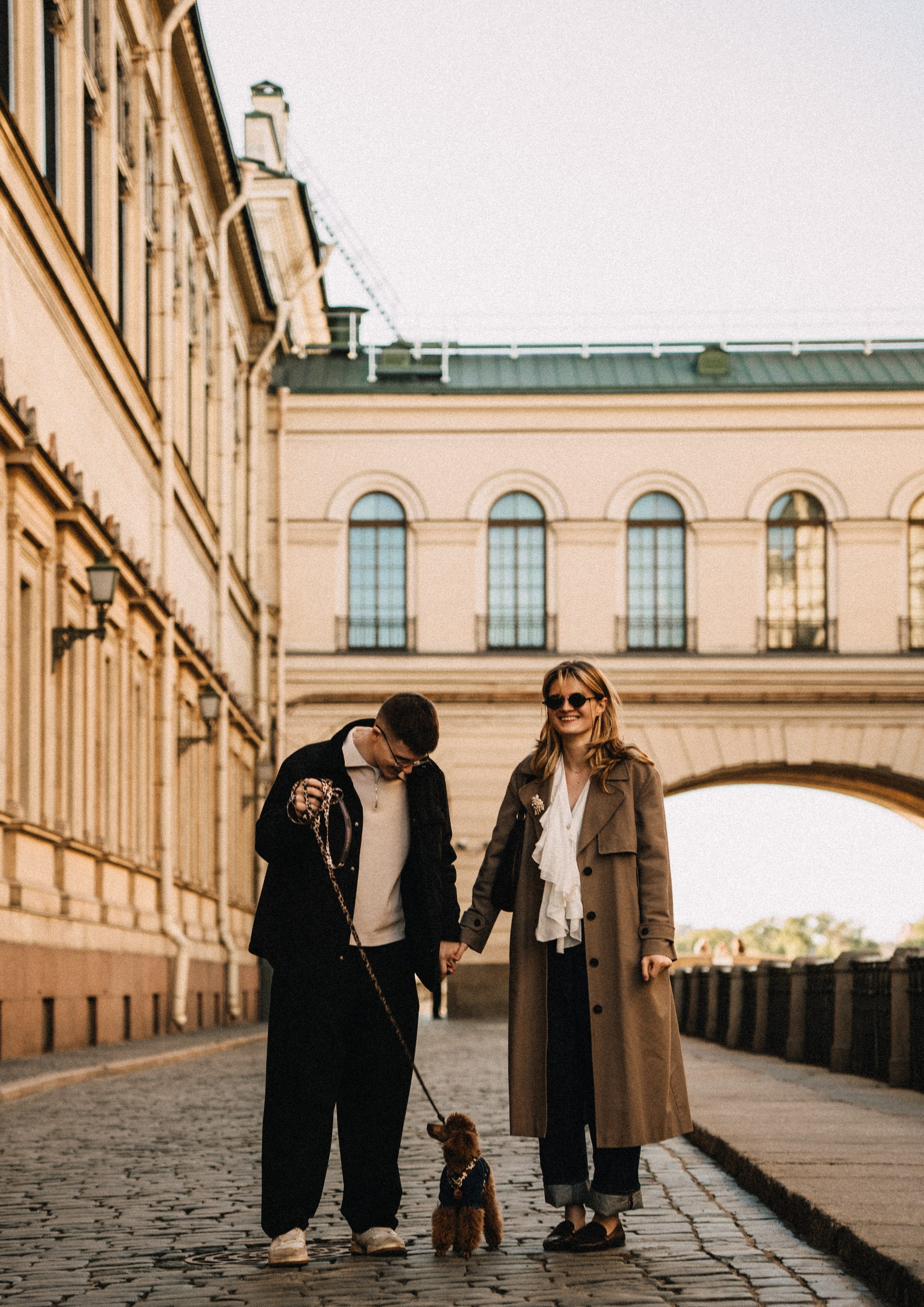 Парная фотосессия в Санкт-Петербурге. Фотосессия лавстори СПб. Федосова Елизавета - свадебный фотограф СПб. Фотосессия в Питере с собакой. Марсово поле. Зимняя канавка. Фотосессия у Невы.