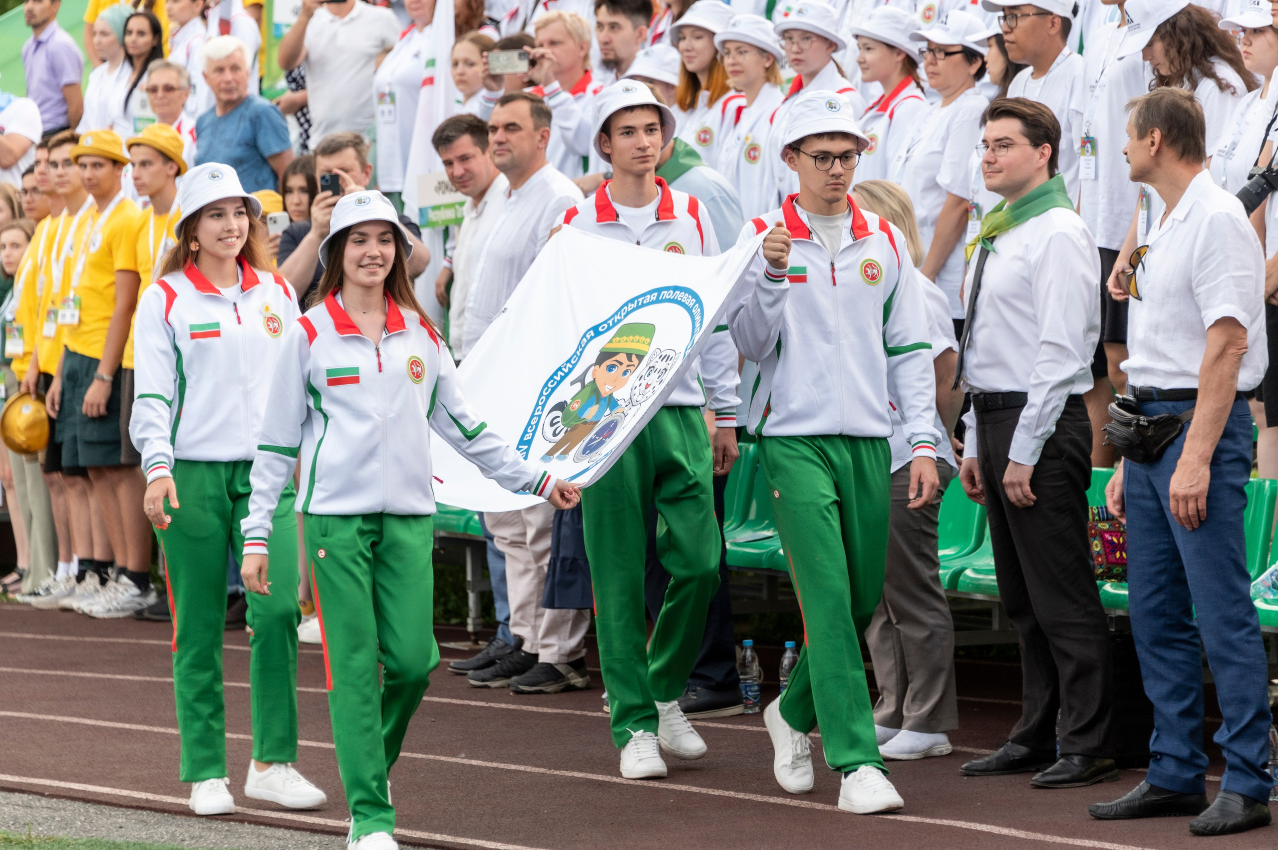 Полевая олимпиада Юных геологов. Фотограф Роман Адлер