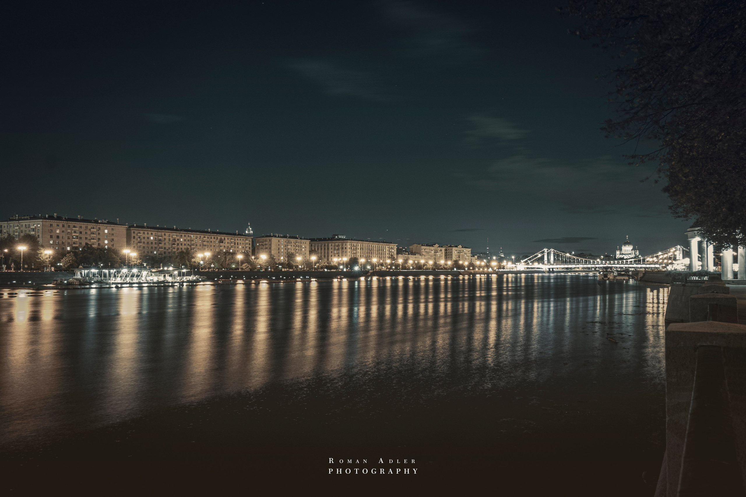 Ночная Москва. Июль 2023. Фотограф Роман Адлер